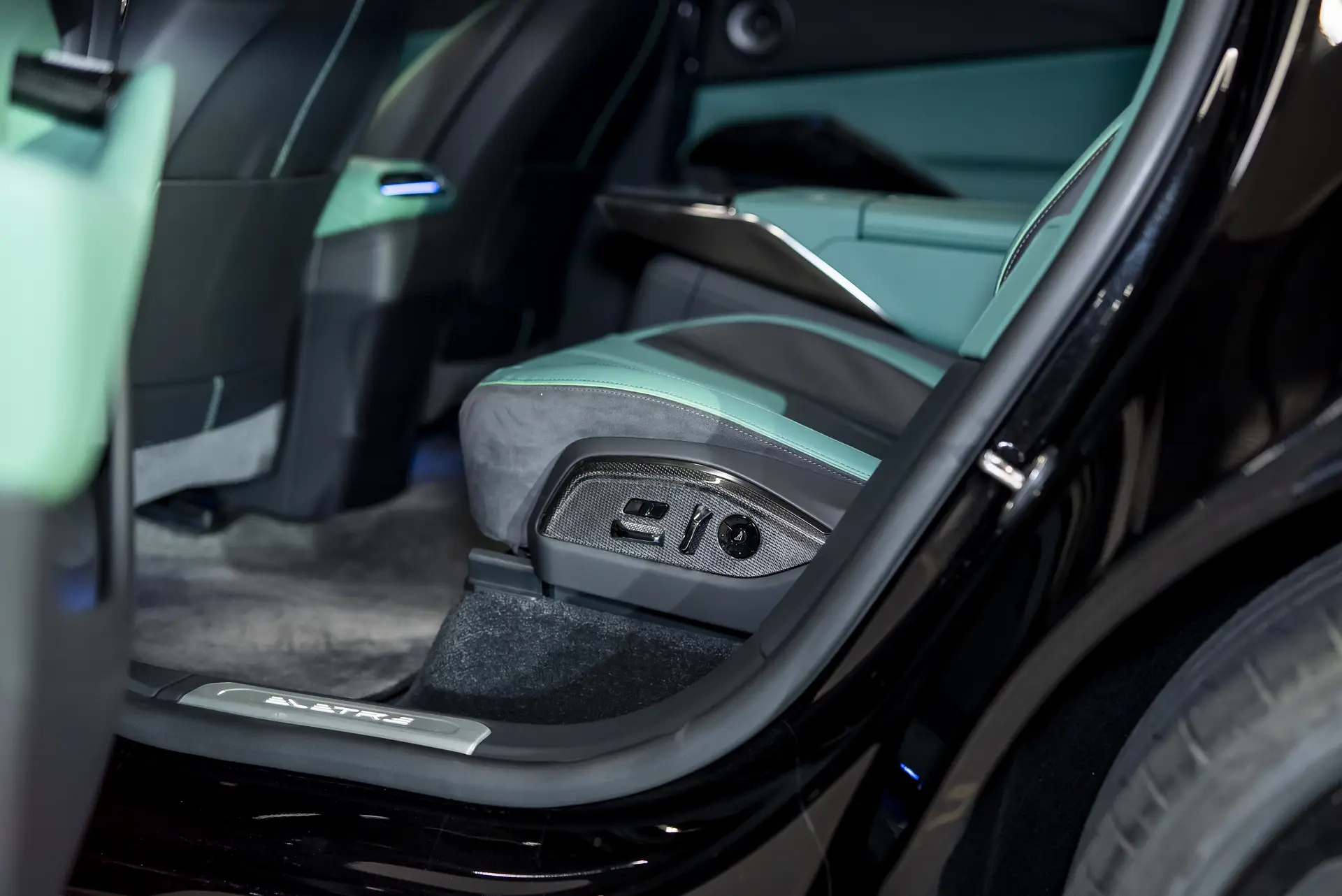 Lotus Eletre, I, 2025 купить в салоне Million Miles