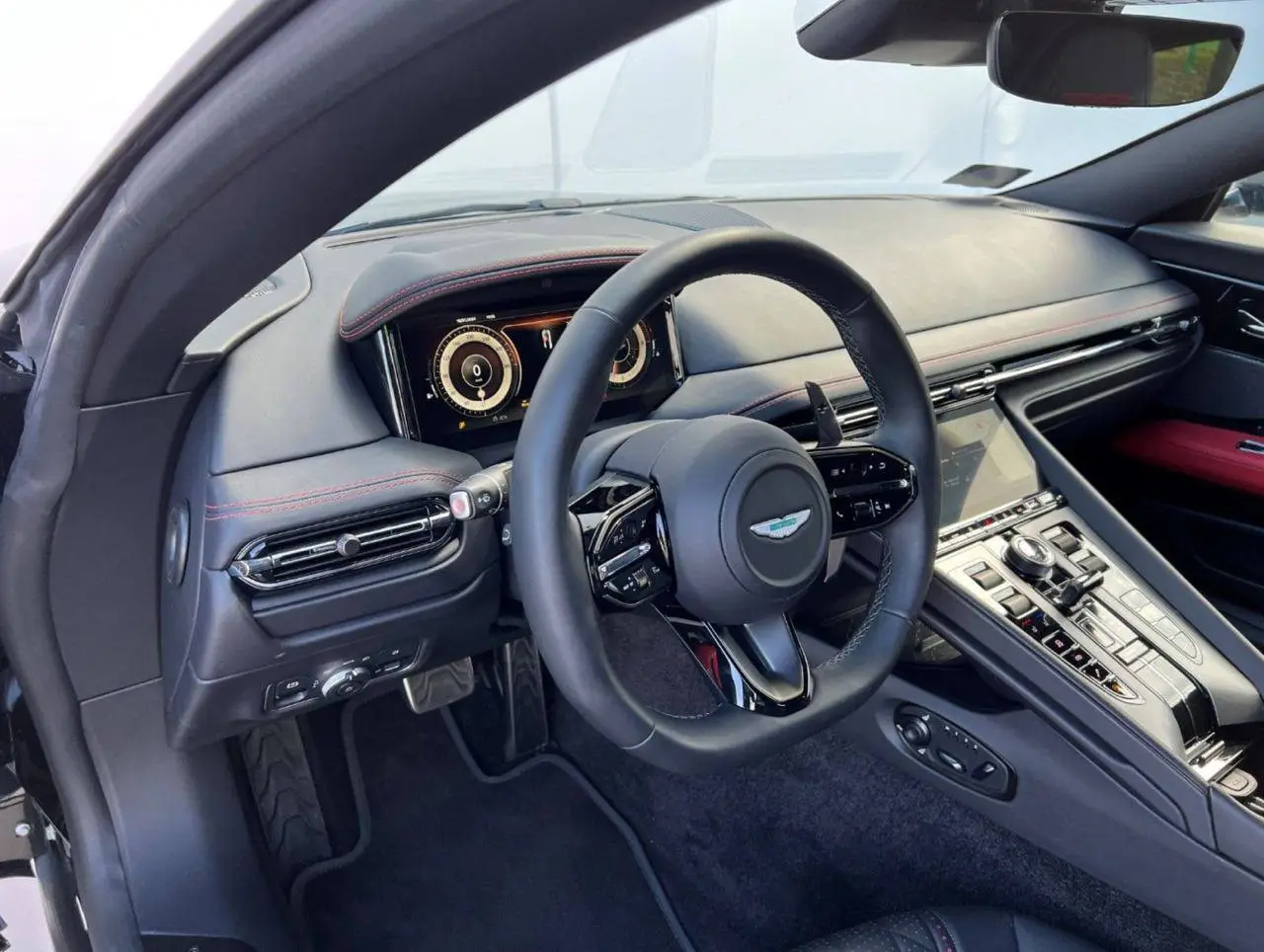 Aston Martin DB12, I, 2025 купить в салоне Million Miles