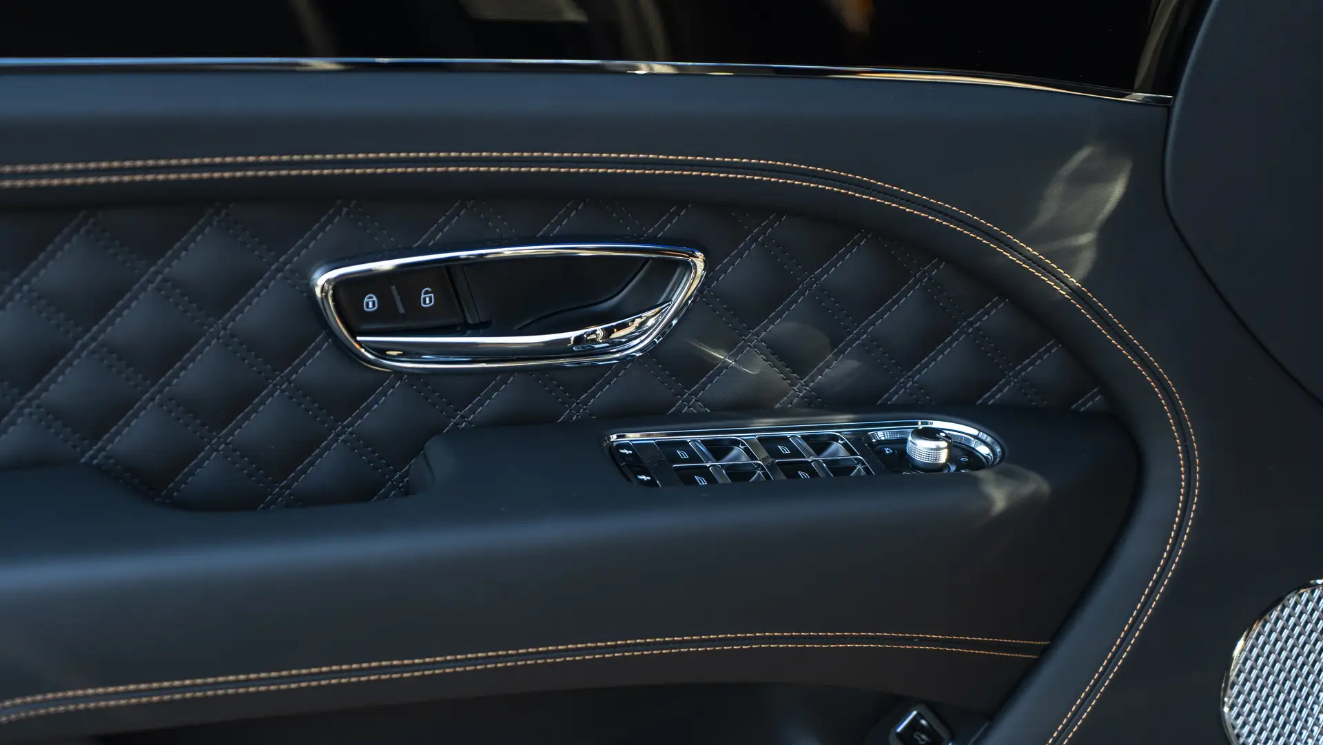 Bentley Bentayga, I Рестайлинг, 2024 купить в салоне Million Miles