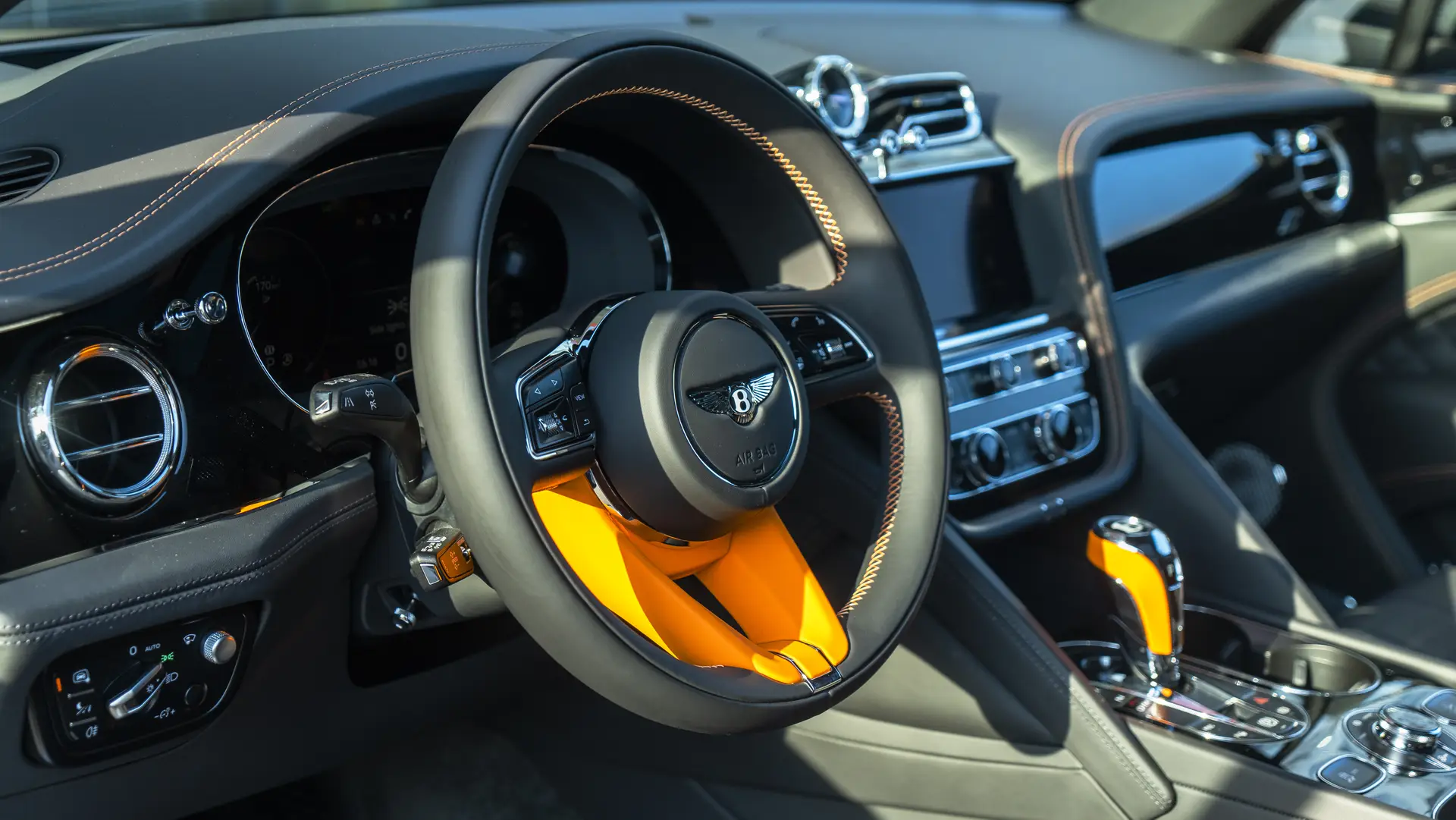 Bentley Bentayga, I Рестайлинг, 2024 купить в салоне Million Miles