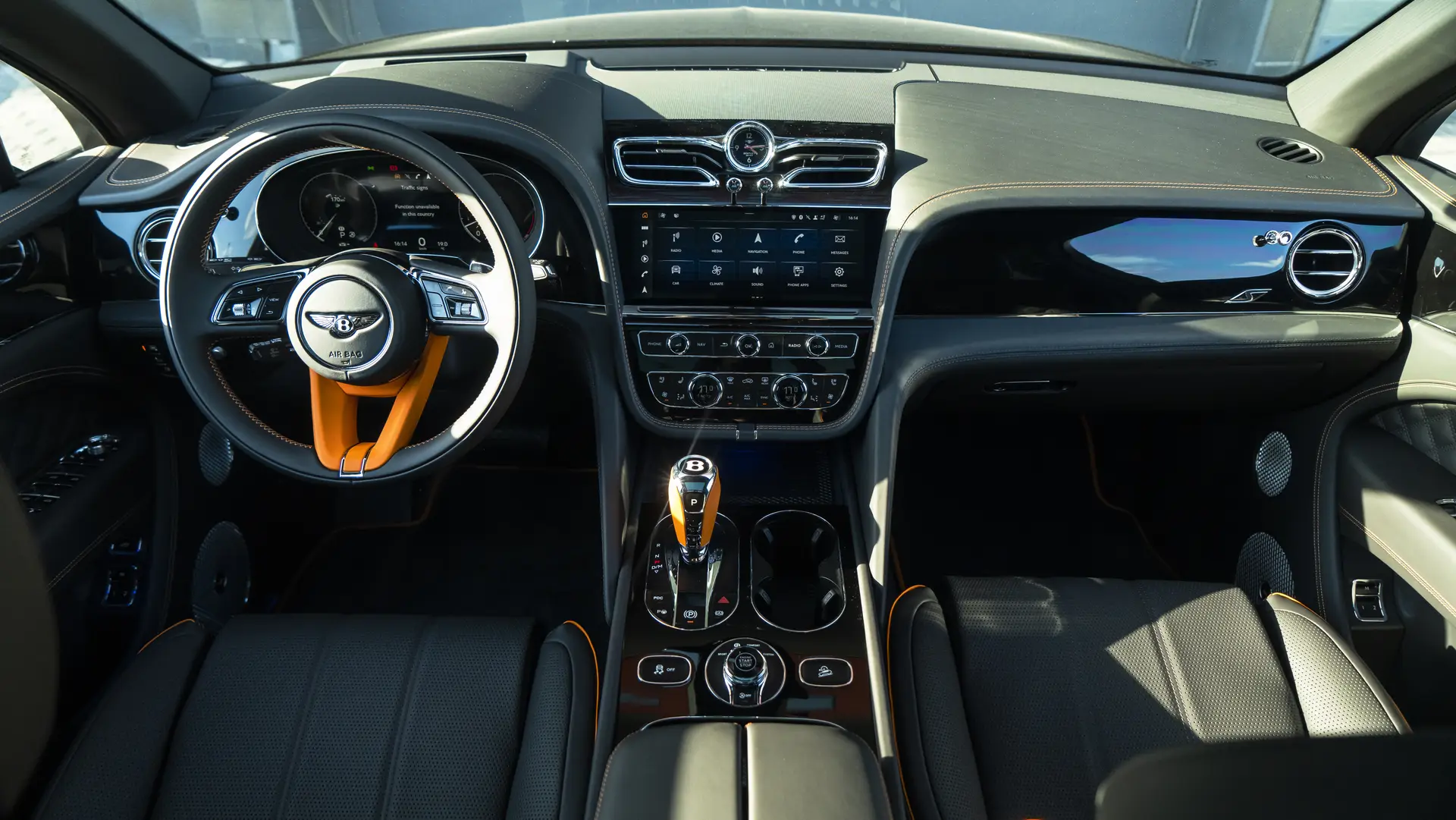 Bentley Bentayga, I Рестайлинг, 2024 купить в салоне Million Miles