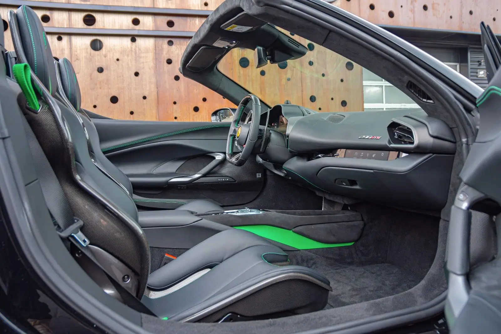 Ferrari 296 GTB GTS, I, 2024 купить в салоне Million Miles