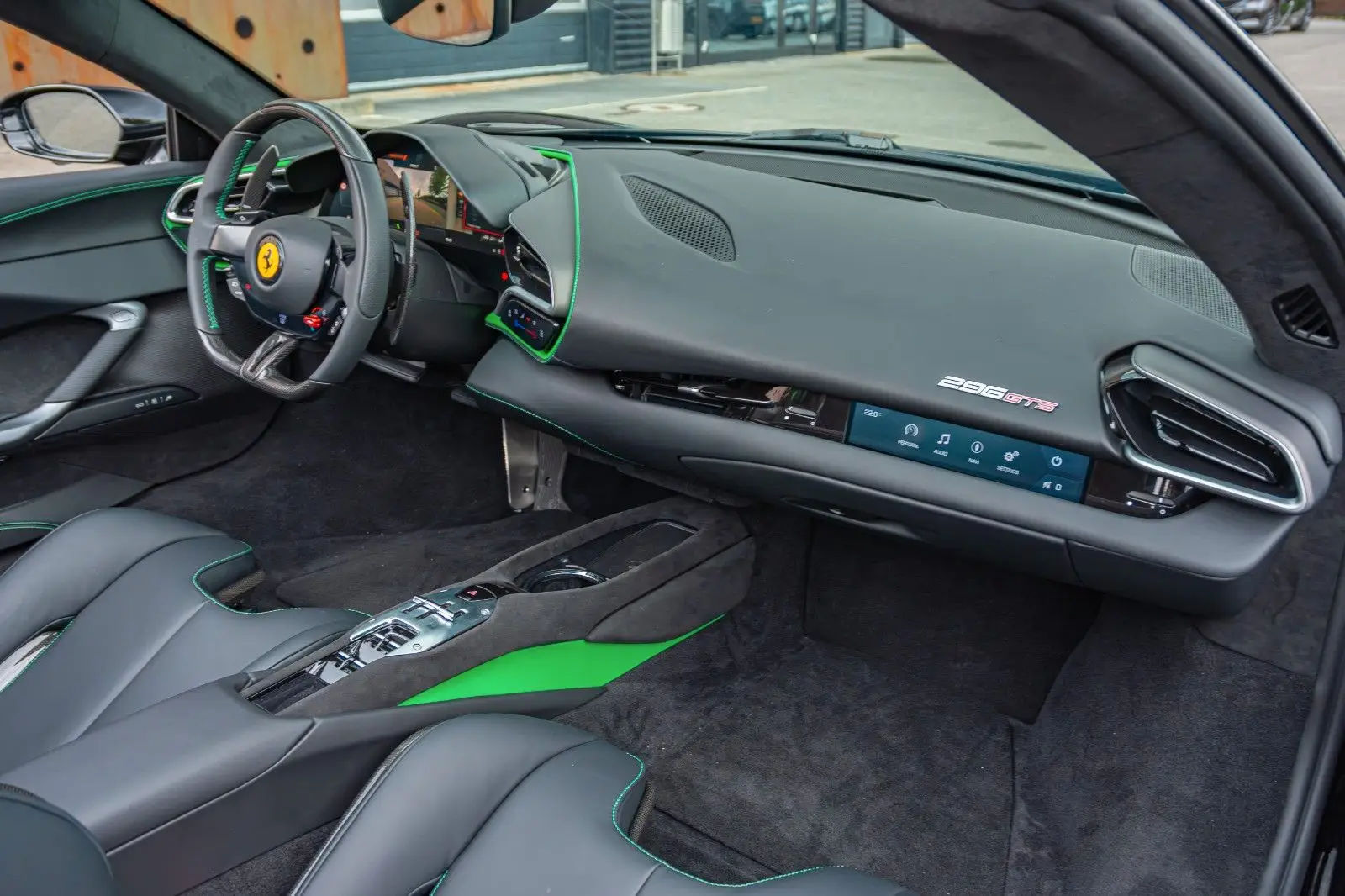 Ferrari 296 GTB GTS, I, 2024 купить в салоне Million Miles