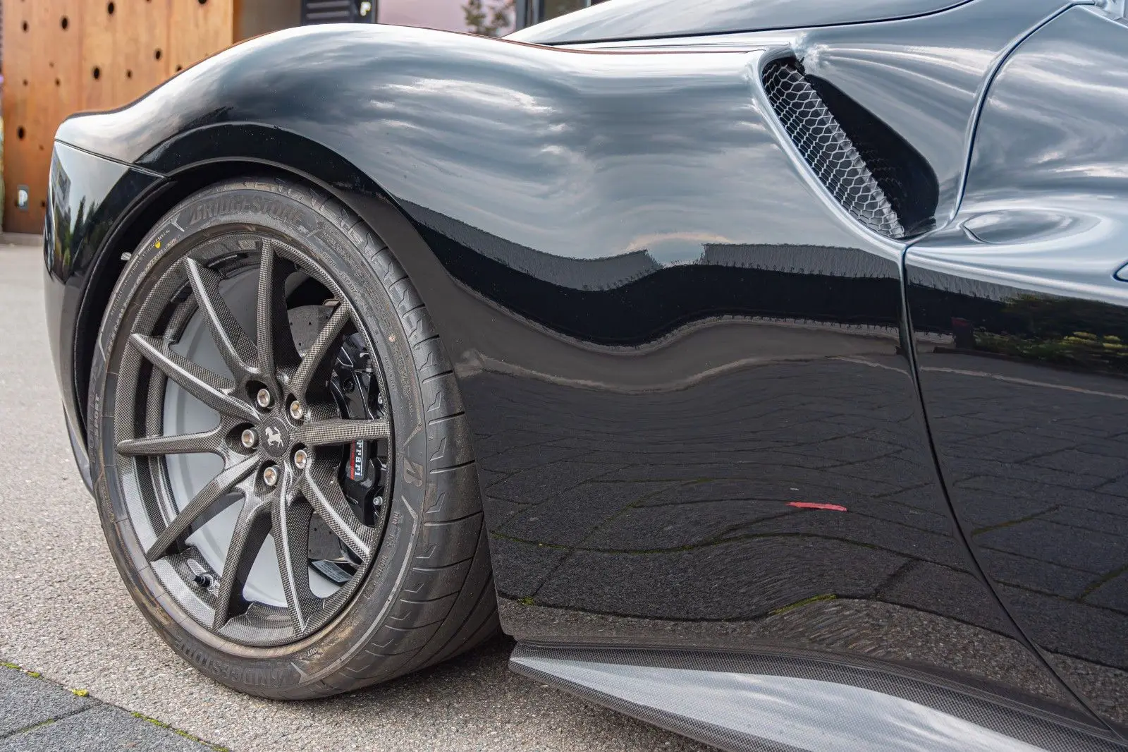 Ferrari 296 GTB GTS, I, 2024 купить в салоне Million Miles