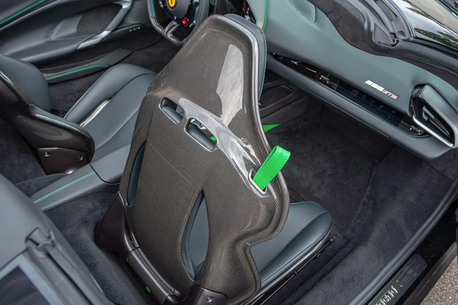 Ferrari 296 GTB GTS, I, 2024 купить в салоне Million Miles