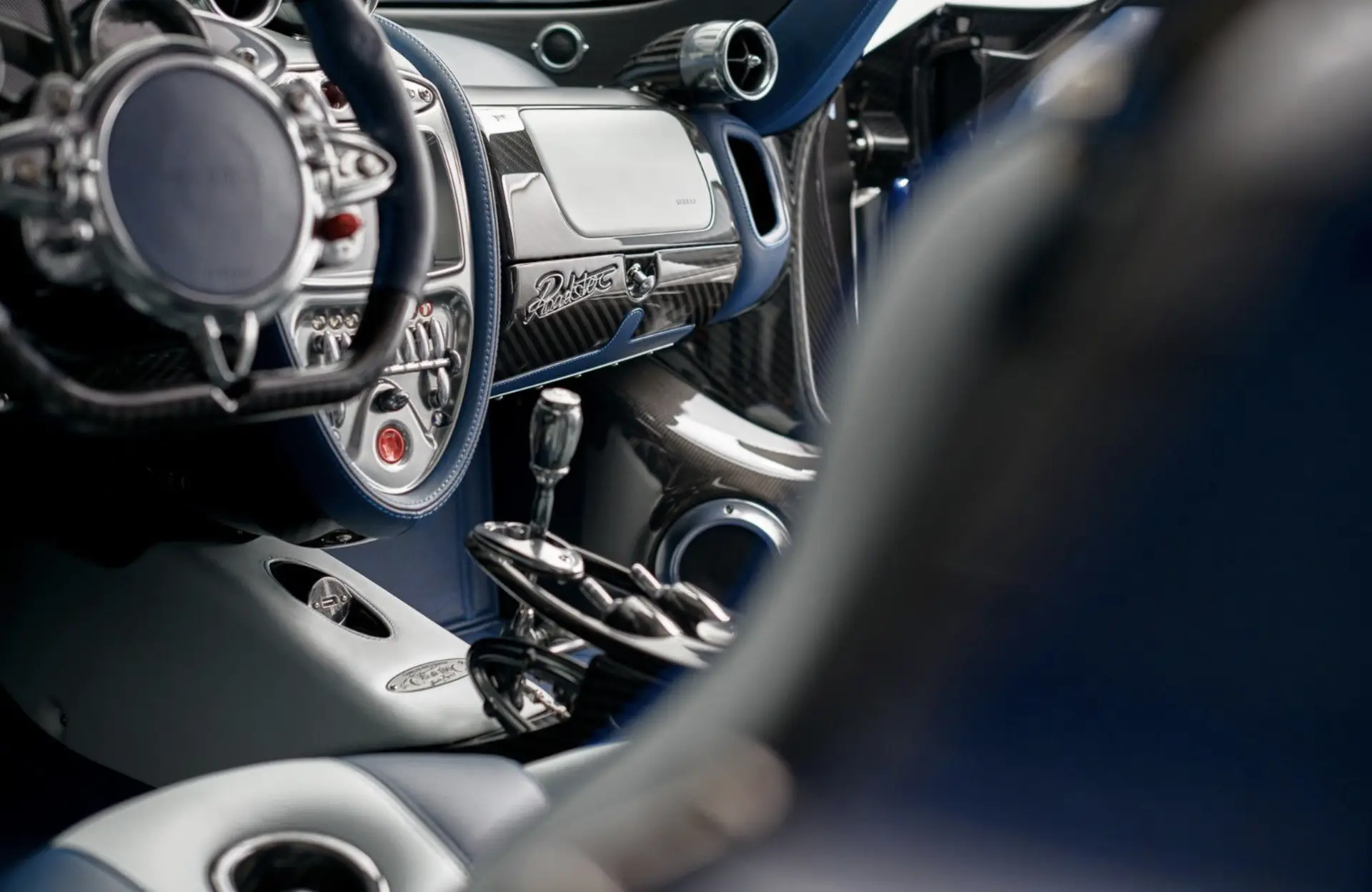 Pagani Huayra, I, 2024 купить в салоне Million Miles