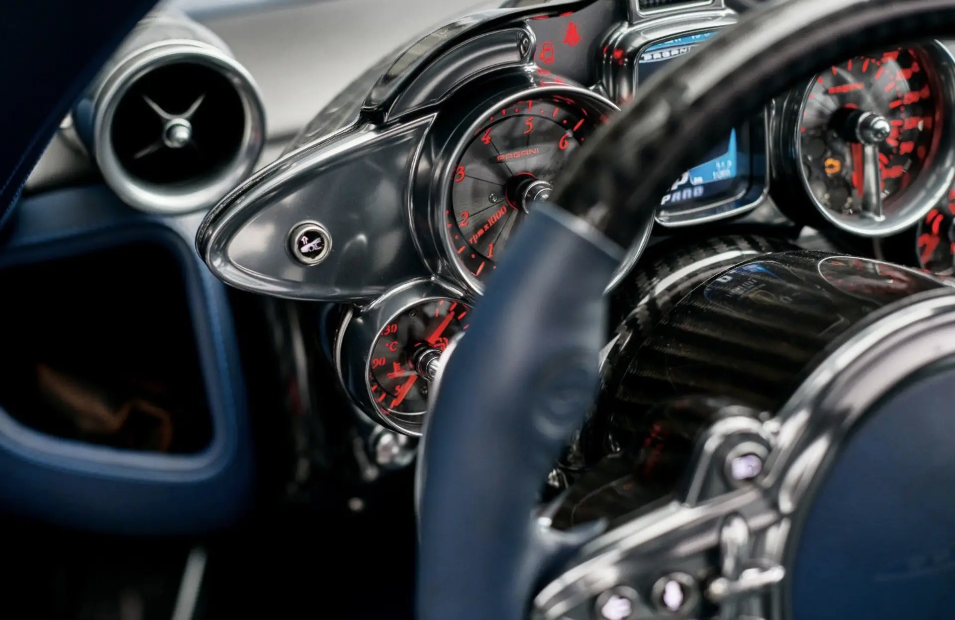 Pagani Huayra, I, 2024 купить в салоне Million Miles