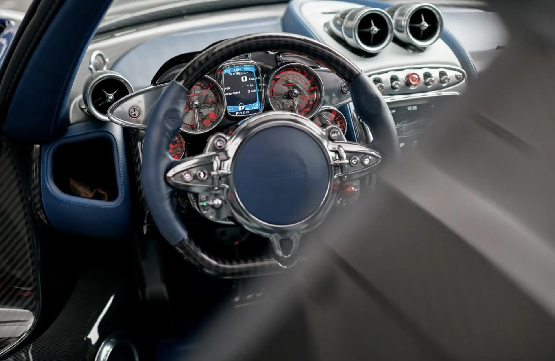 Pagani Huayra, I, 2024 купить в салоне Million Miles