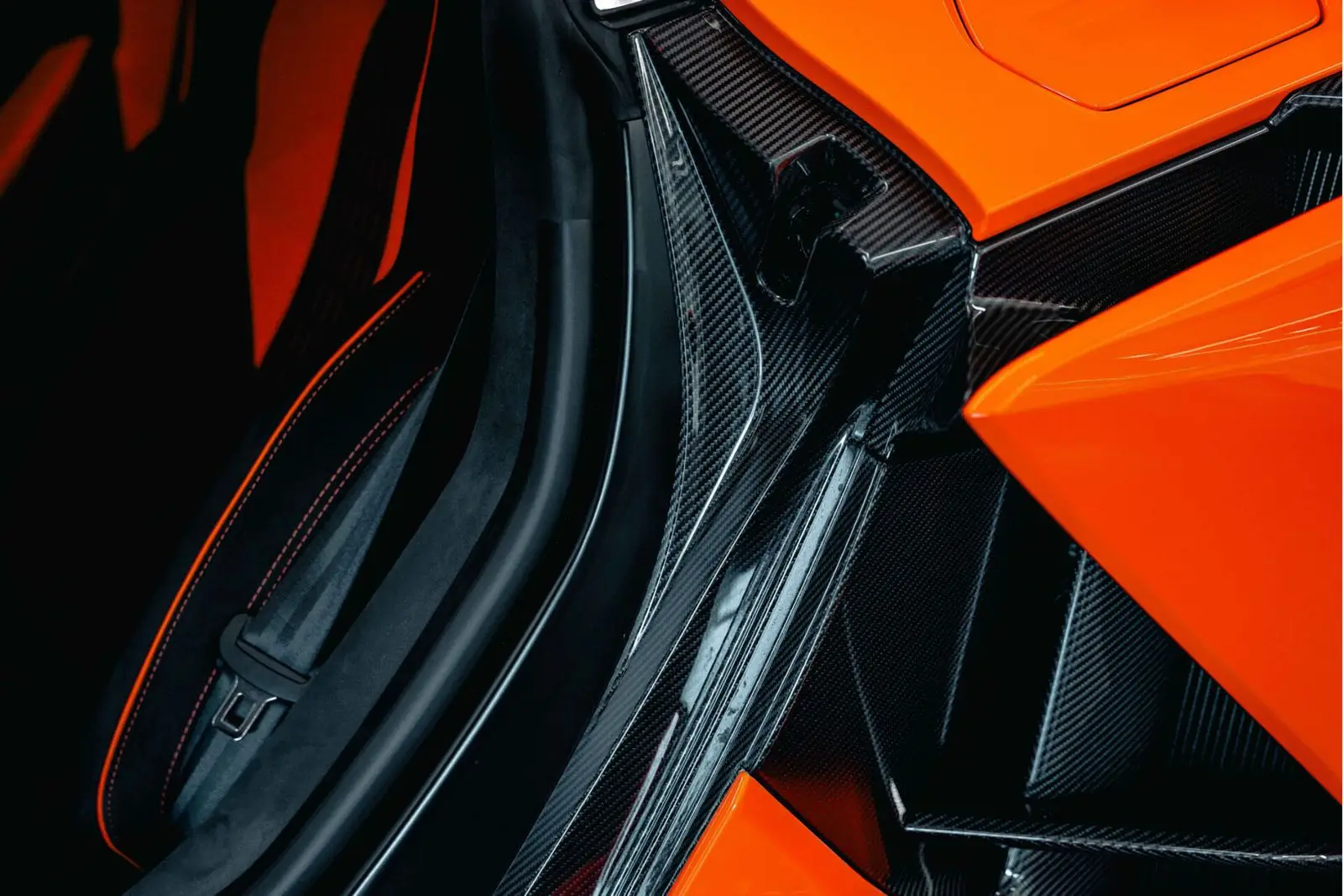 Lamborghini Revuelto, I, 2025 купить в салоне Million Miles