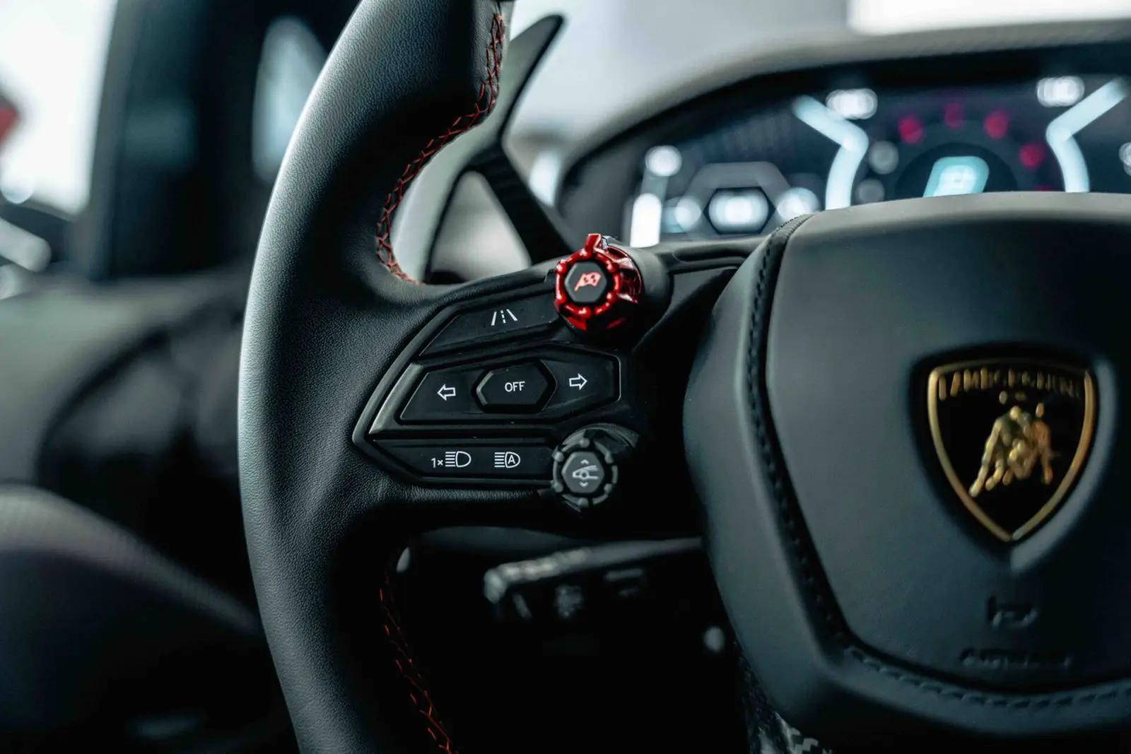 Lamborghini Revuelto, I, 2025 купить в салоне Million Miles