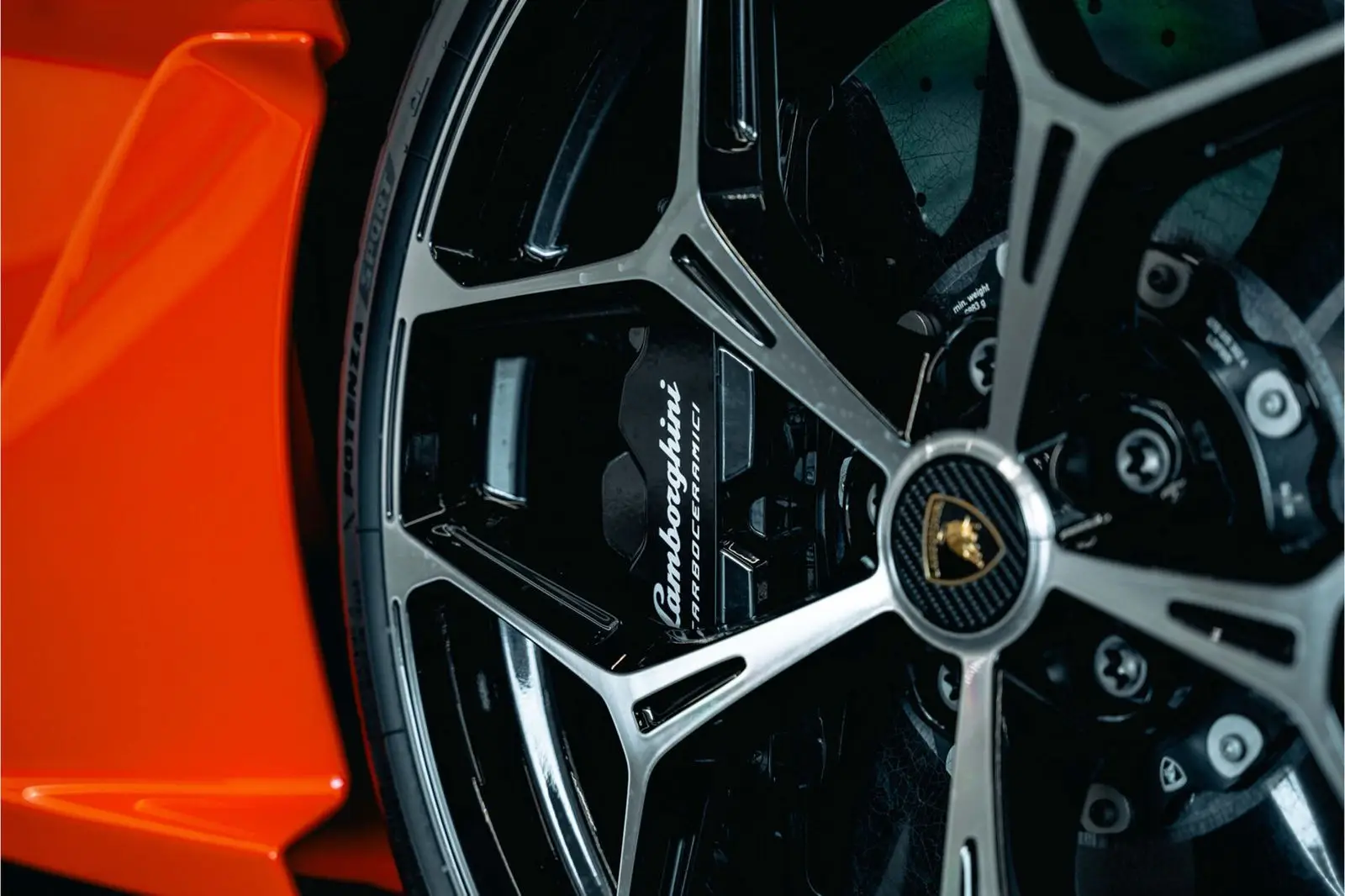 Lamborghini Revuelto, I, 2025 купить в салоне Million Miles