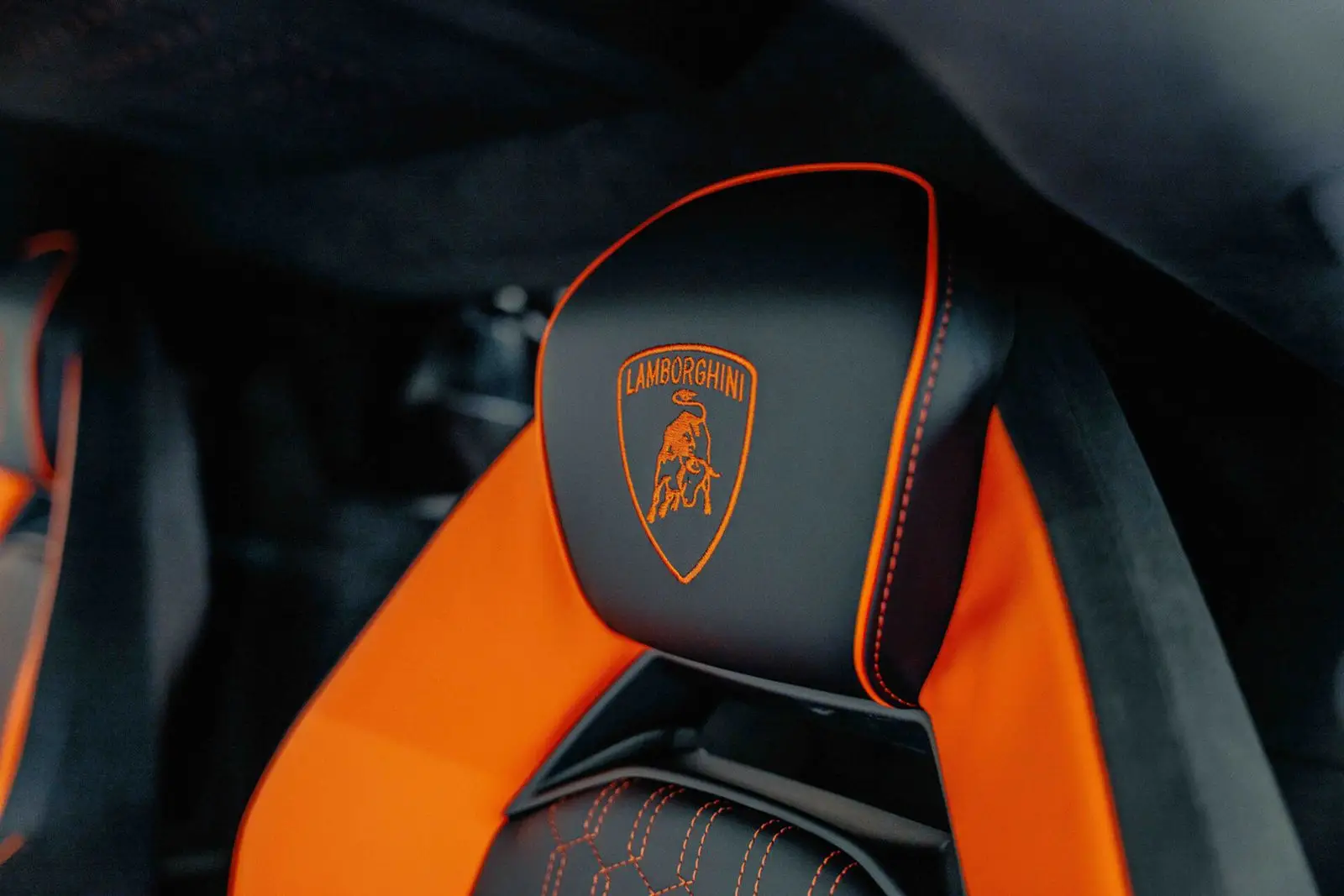 Lamborghini Revuelto, I, 2025 купить в салоне Million Miles