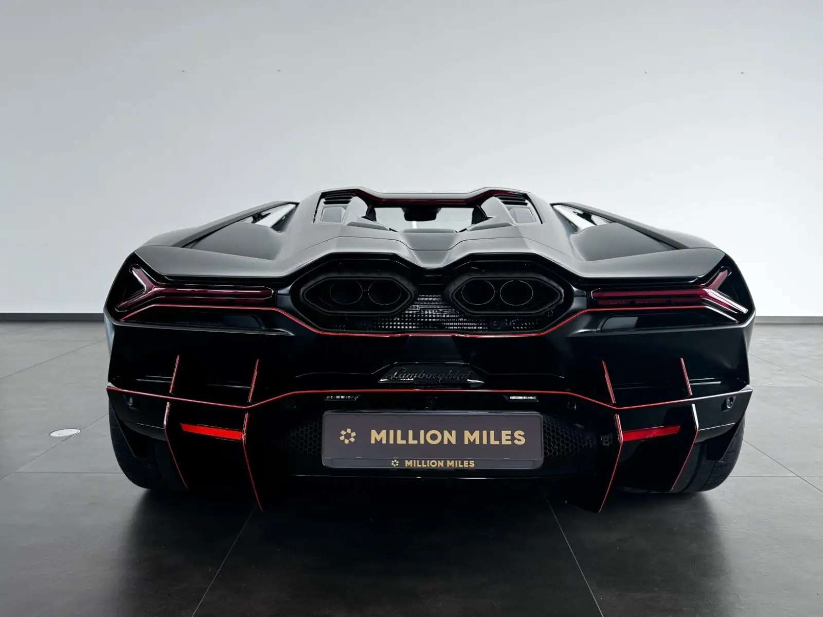 Lamborghini Revuelto, I, 2025 купить в салоне Million Miles
