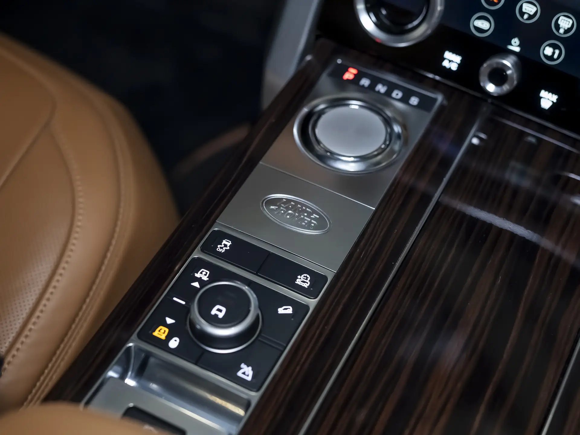 Land Rover Range Rover, IV Рестайлинг, 2019 купить в салоне Million Miles