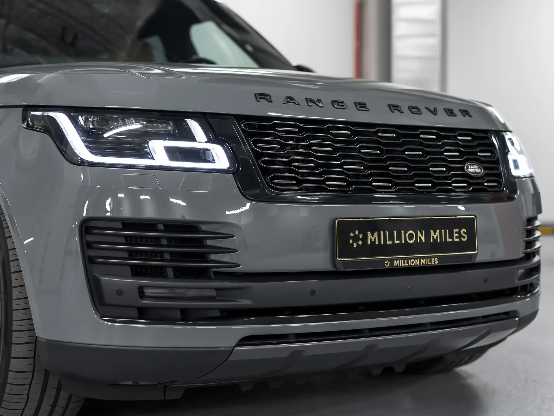 Land Rover Range Rover, IV Рестайлинг, 2019 купить в салоне Million Miles