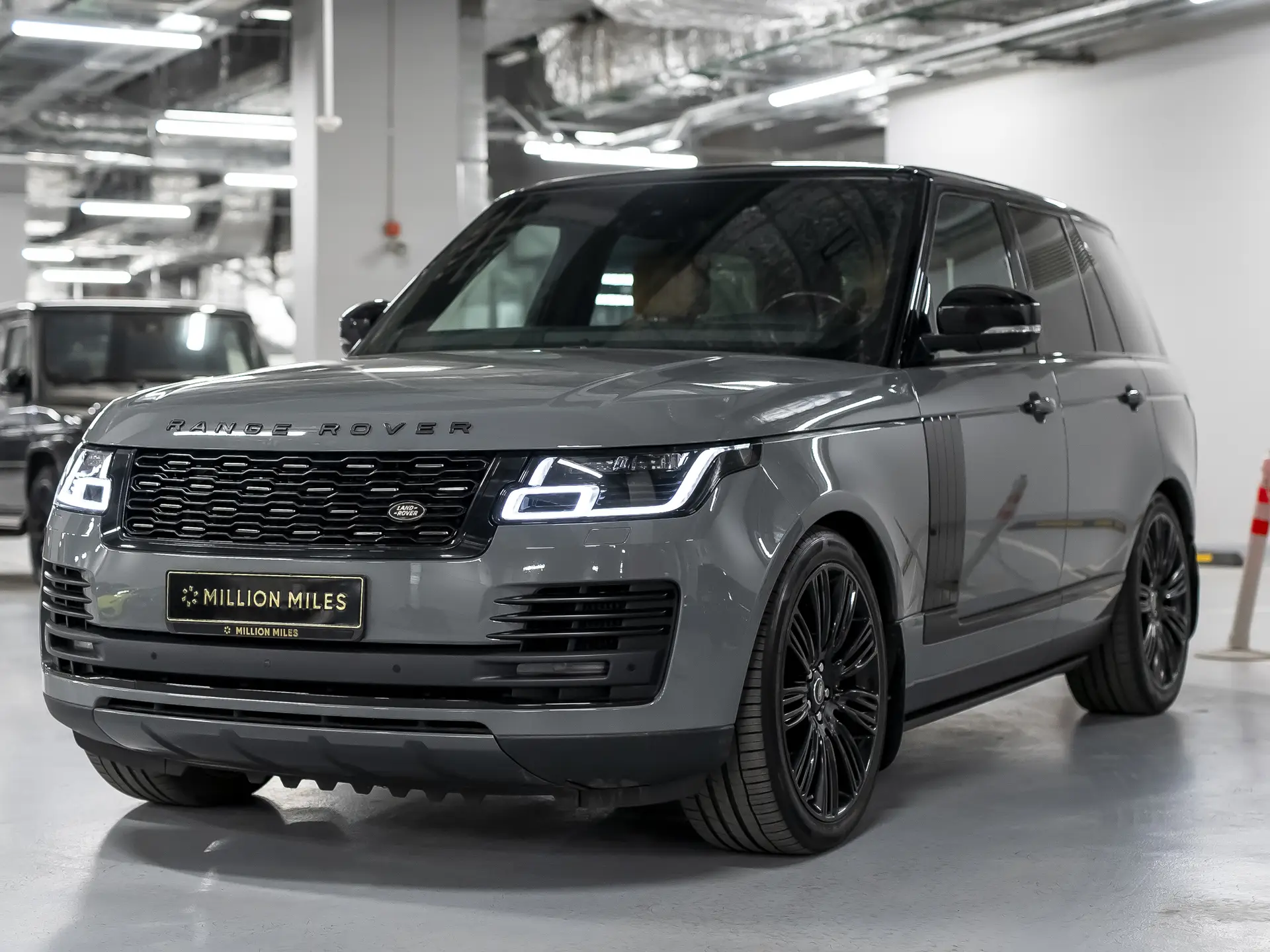 Land Rover Range Rover, IV Рестайлинг, 2019 купить в салоне Million Miles