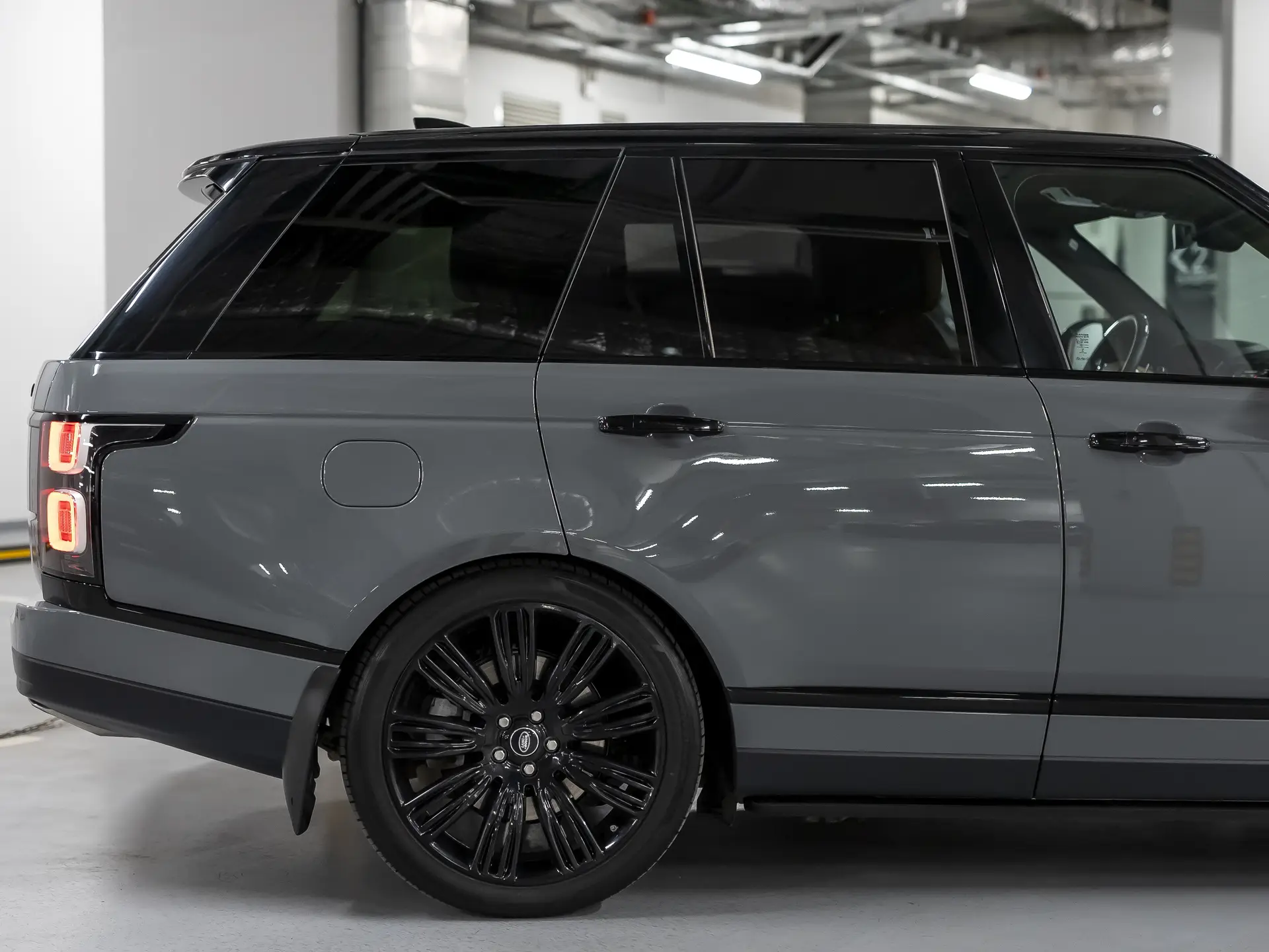 Land Rover Range Rover, IV Рестайлинг, 2019 купить в салоне Million Miles