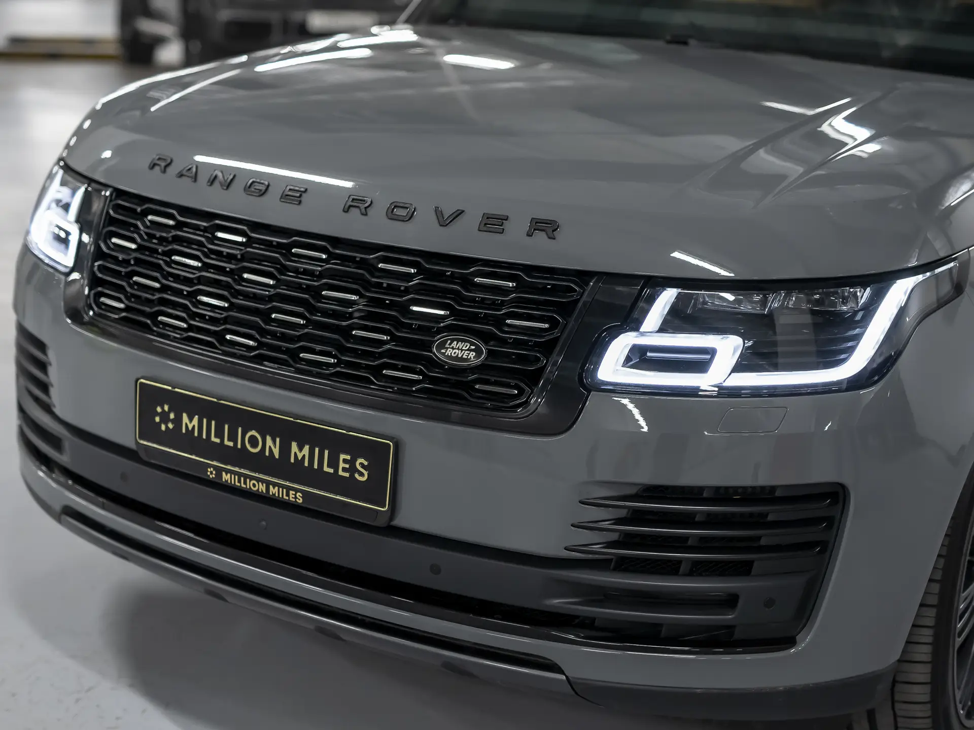 Land Rover Range Rover, IV Рестайлинг, 2019 купить в салоне Million Miles