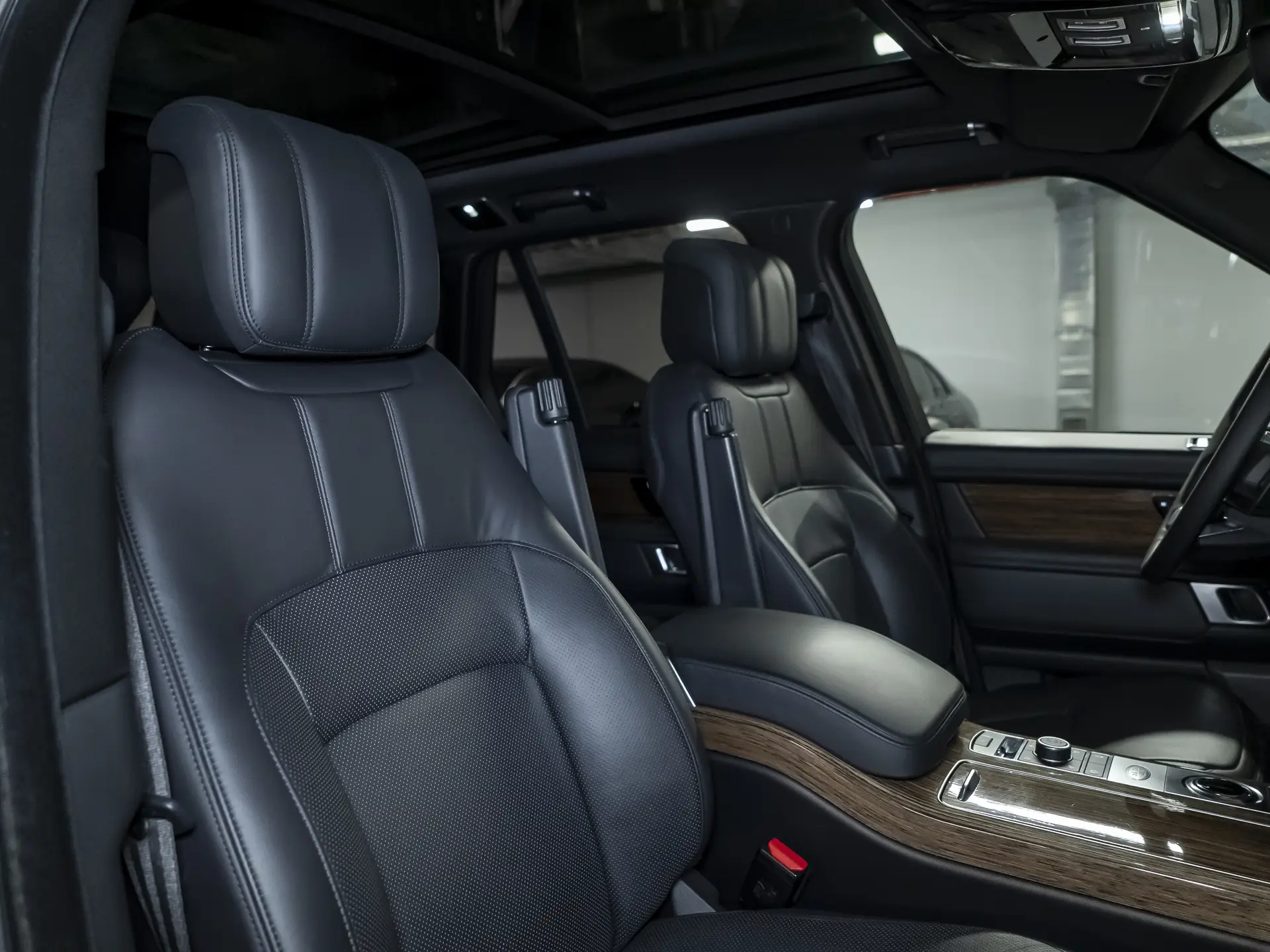 Land Rover Range Rover, IV Рестайлинг, 2020 купить в салоне Million Miles