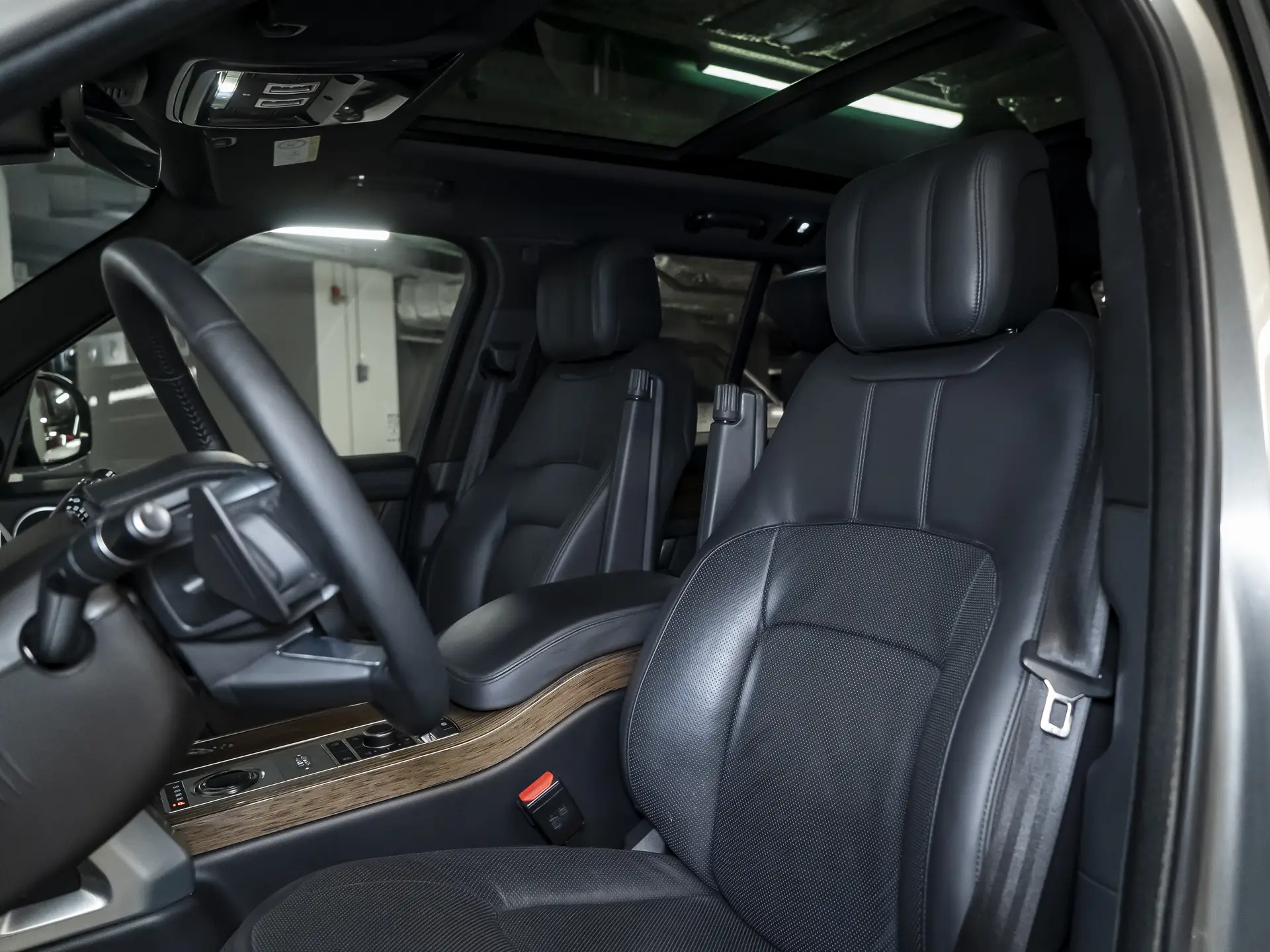 Land Rover Range Rover, IV Рестайлинг, 2020 купить в салоне Million Miles