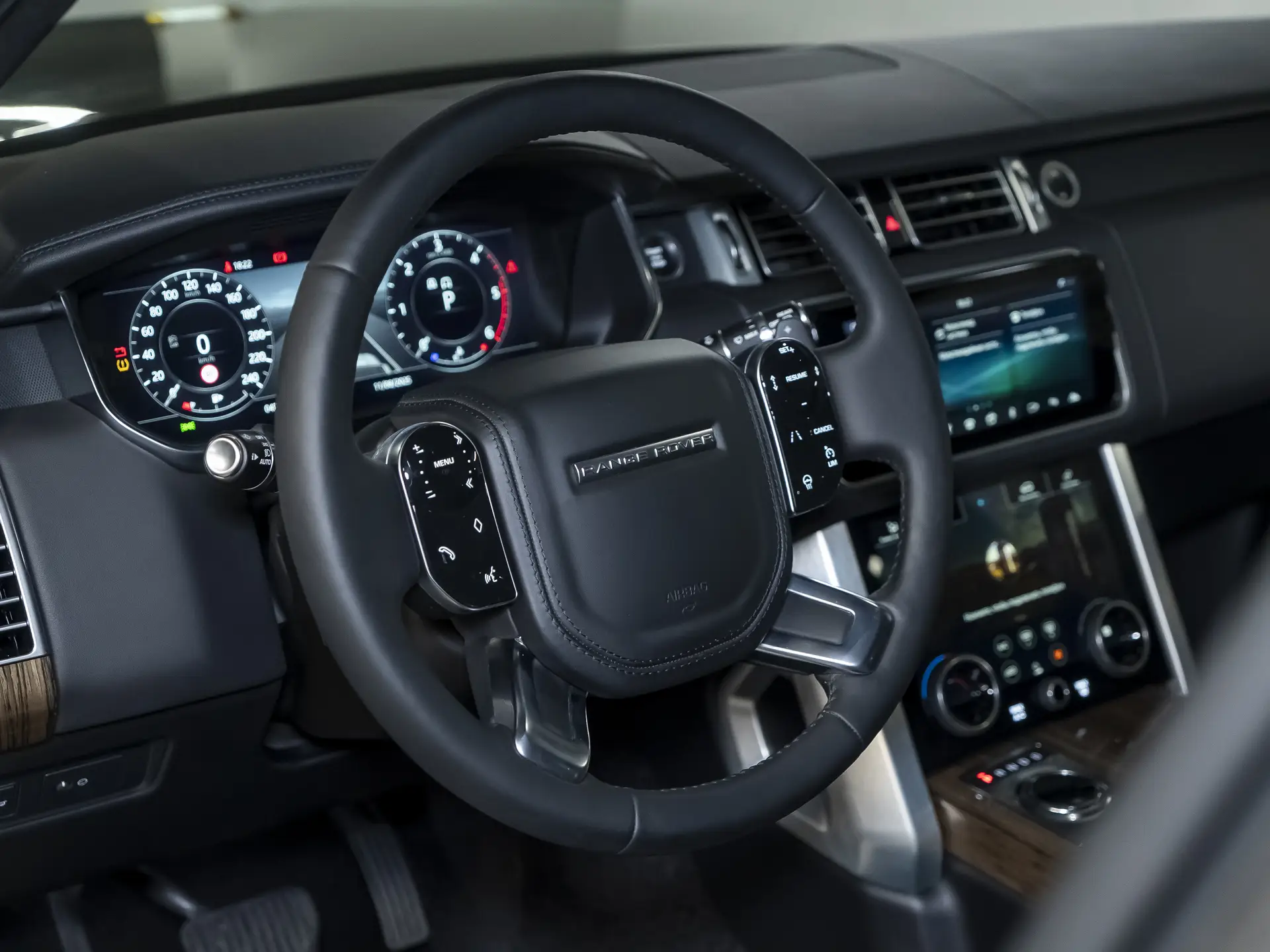 Land Rover Range Rover, IV Рестайлинг, 2020 купить в салоне Million Miles