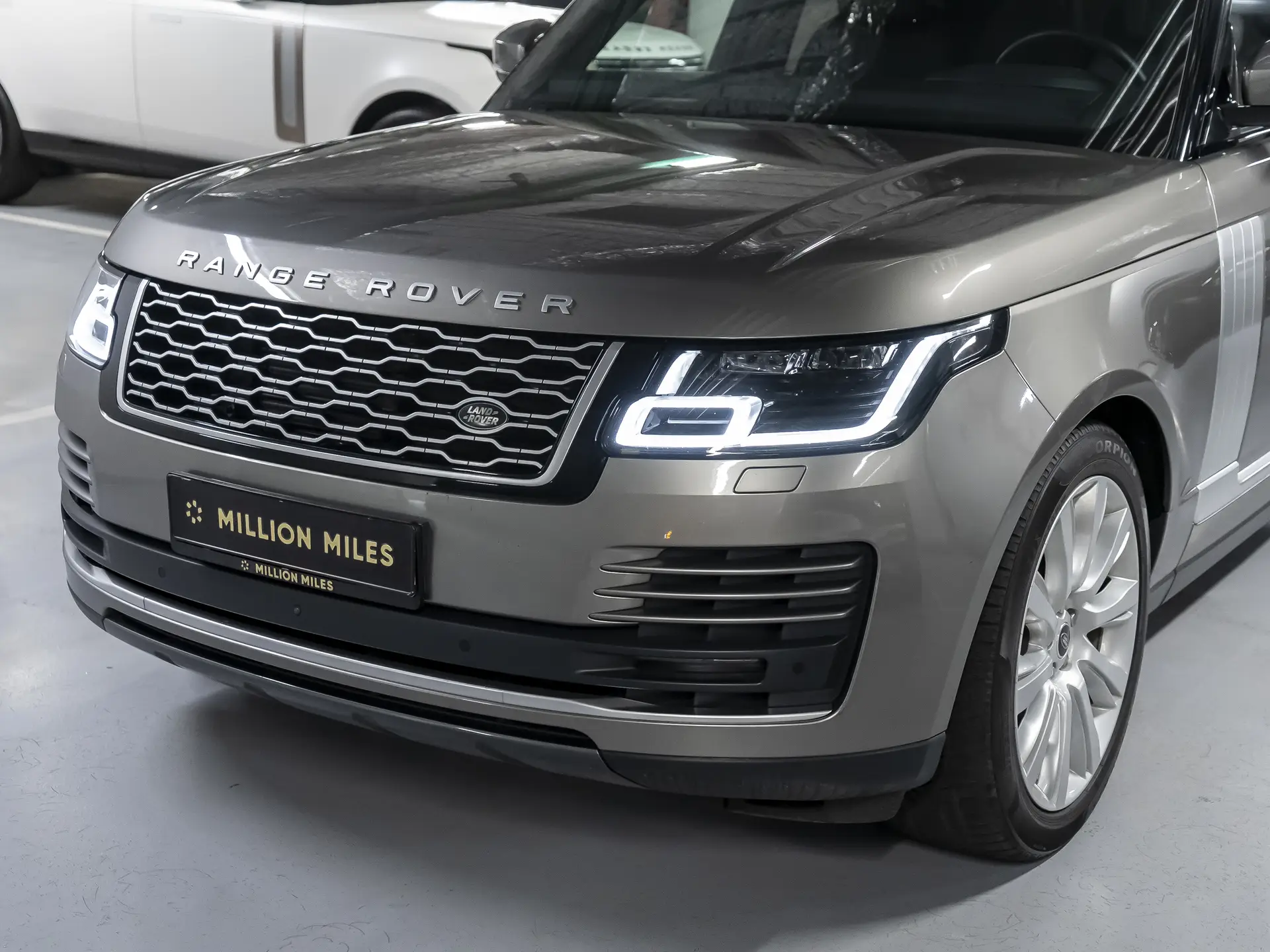 Land Rover Range Rover, IV Рестайлинг, 2020 купить в салоне Million Miles