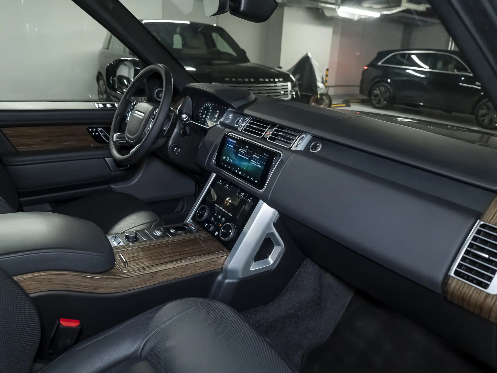 Land Rover Range Rover, IV Рестайлинг, 2020 купить в салоне Million Miles