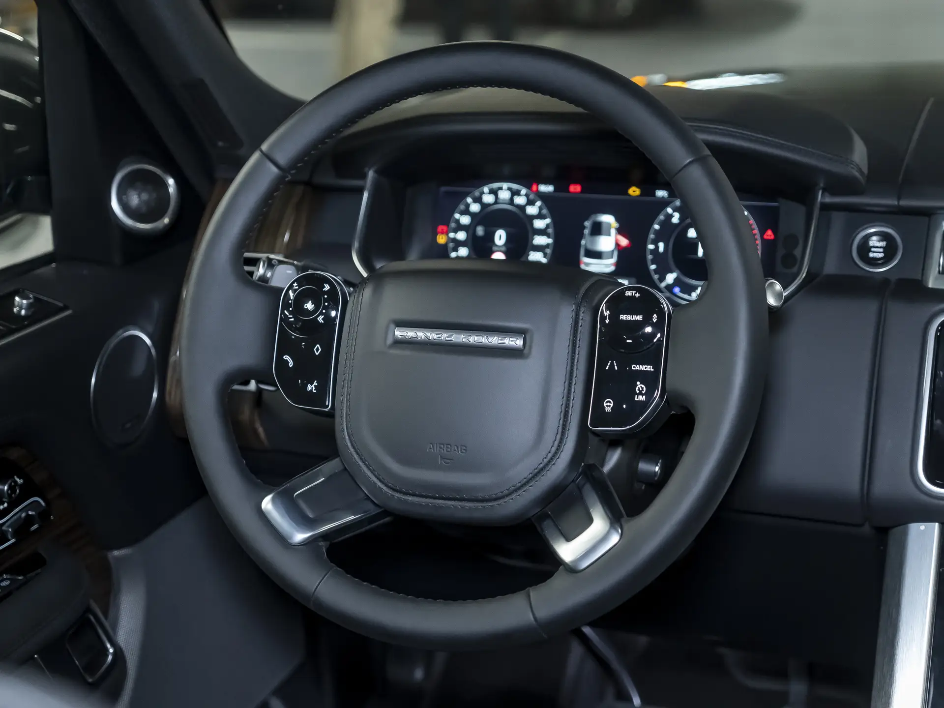 Land Rover Range Rover, IV Рестайлинг, 2020 купить в салоне Million Miles