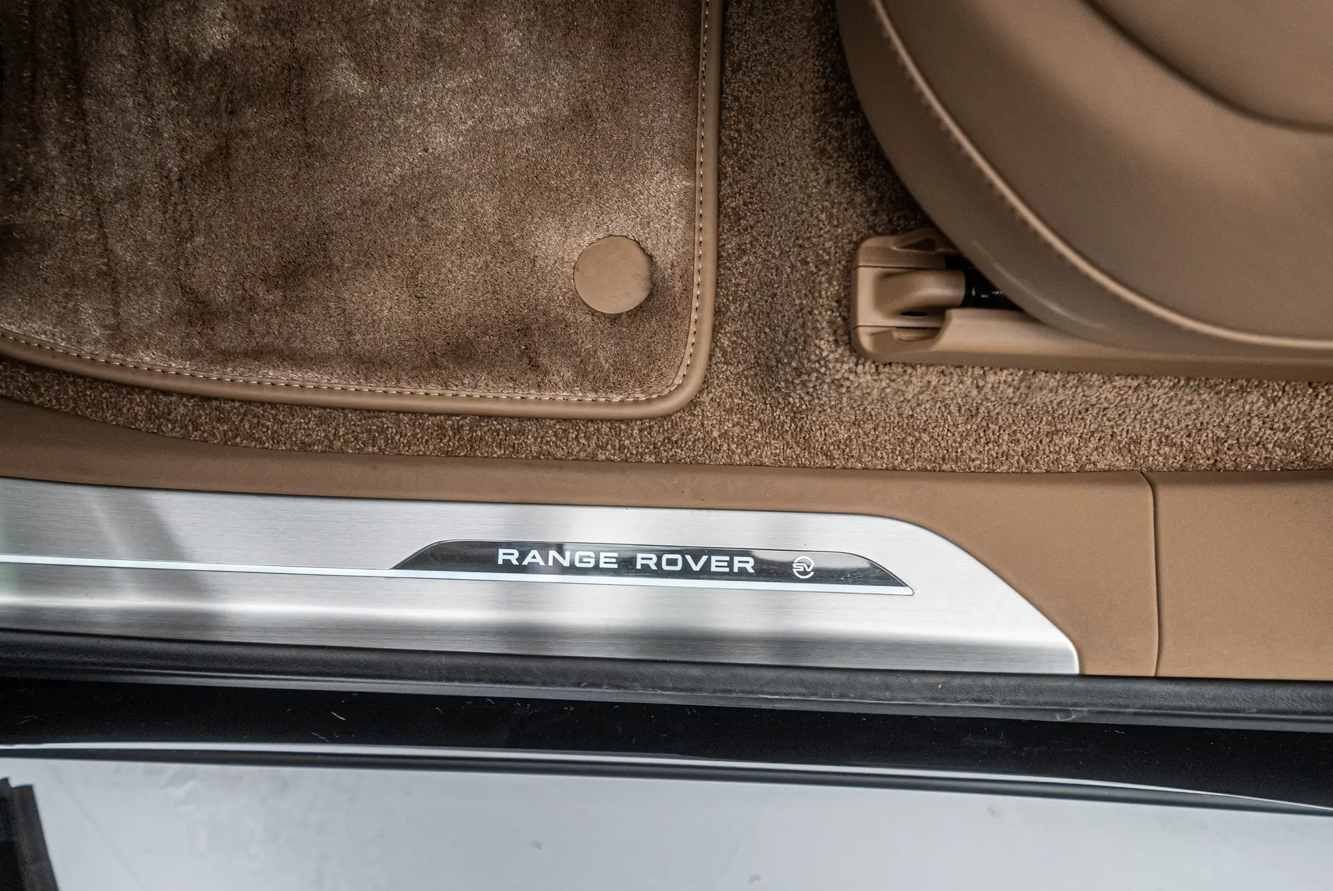 Land Rover Range Rover Long, V, 2025 купить в салоне Million Miles