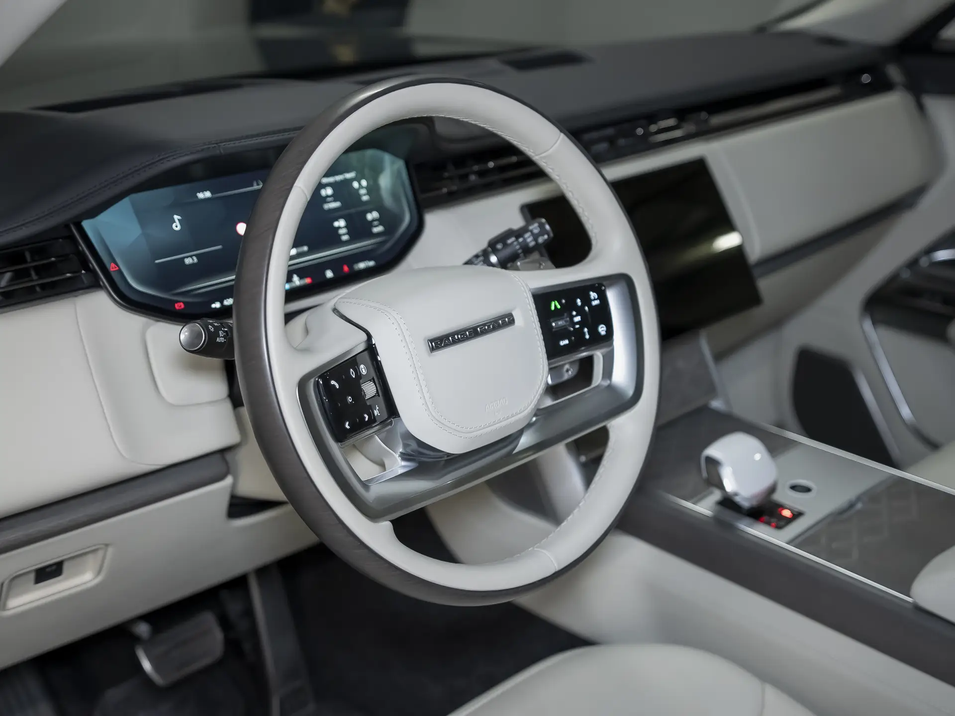 Land Rover Range Rover, V, 2023 купить в салоне Million Miles