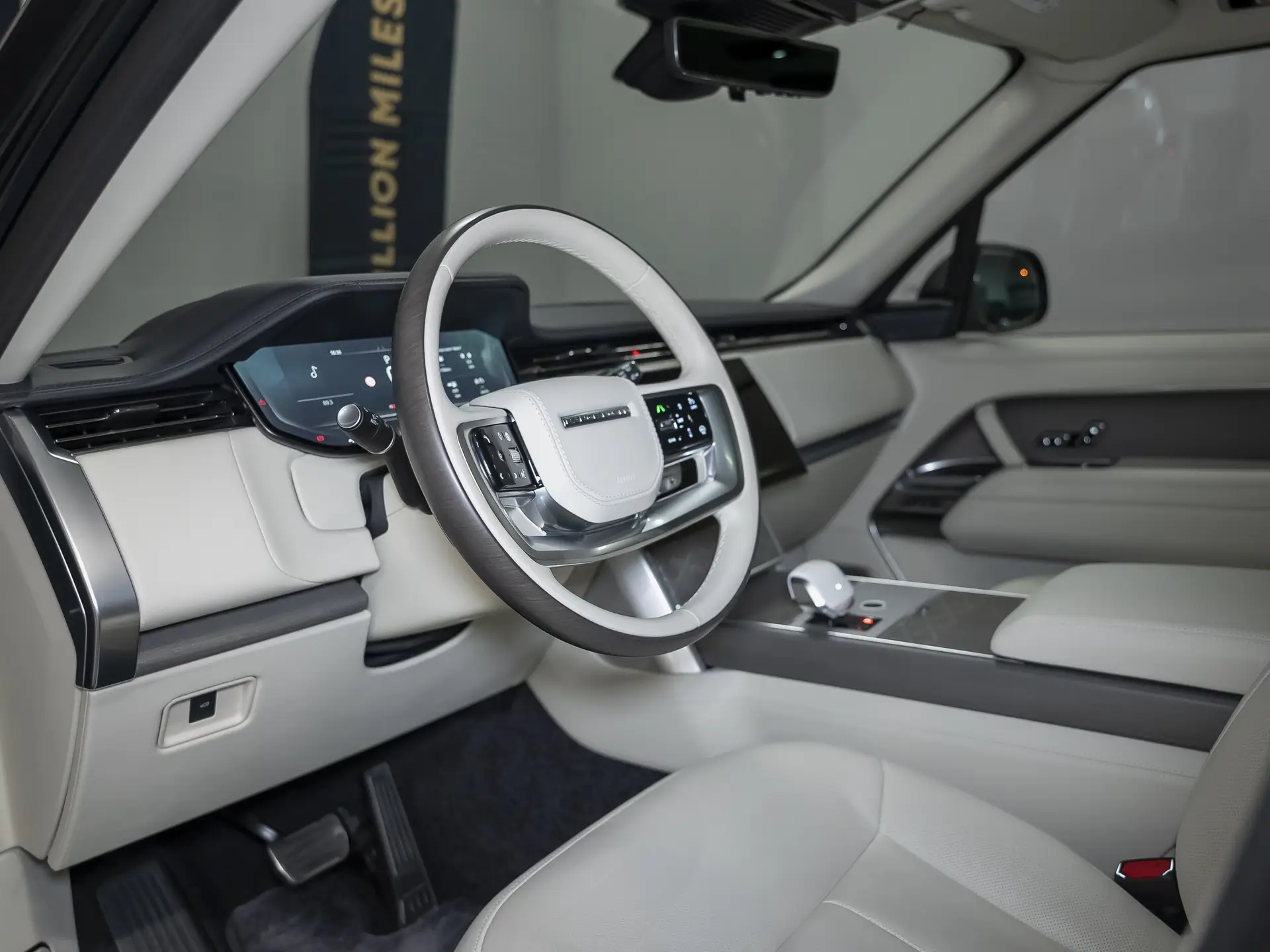 Land Rover Range Rover, V, 2023 купить в салоне Million Miles