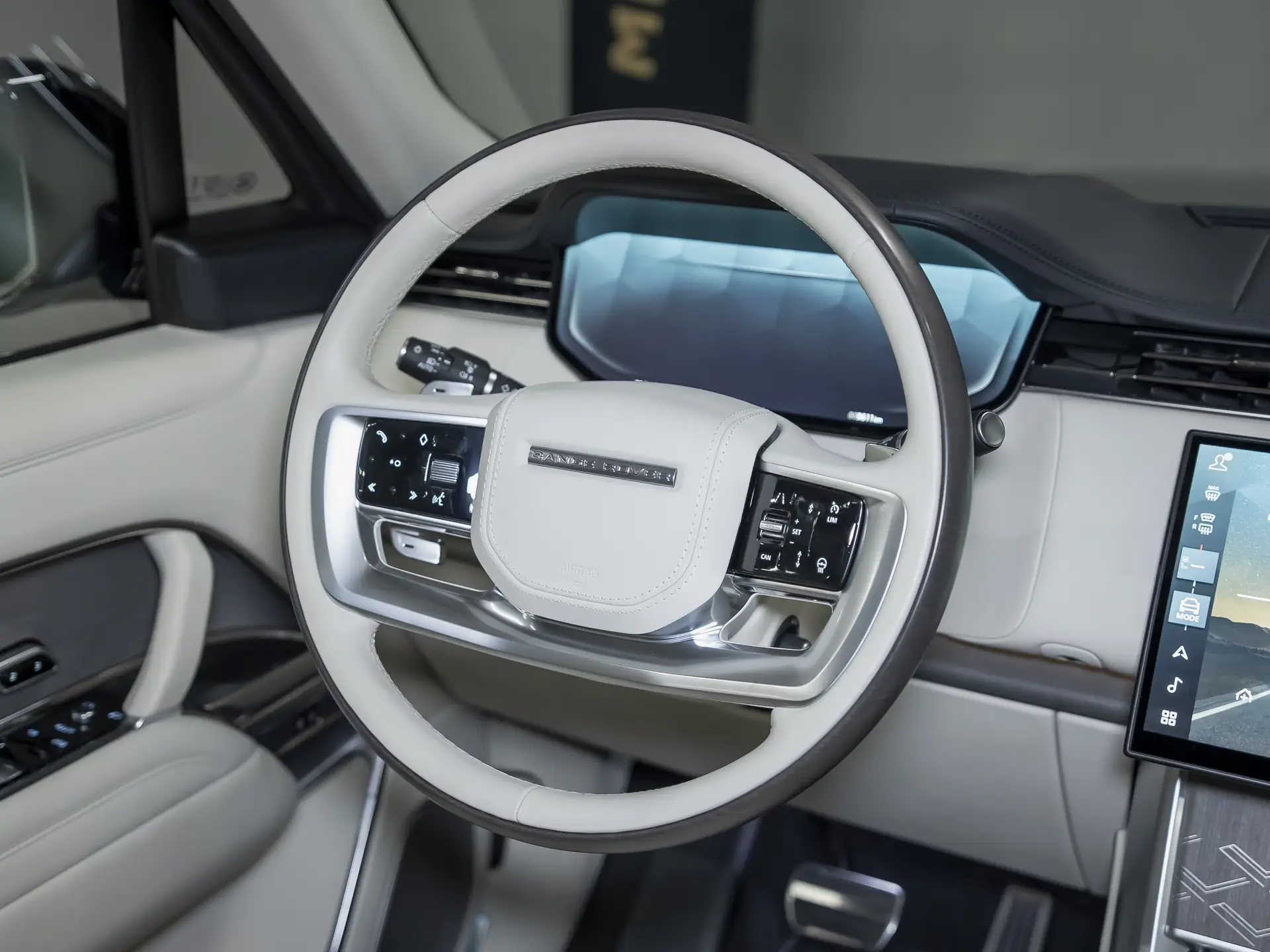 Land Rover Range Rover, V, 2023 купить в салоне Million Miles