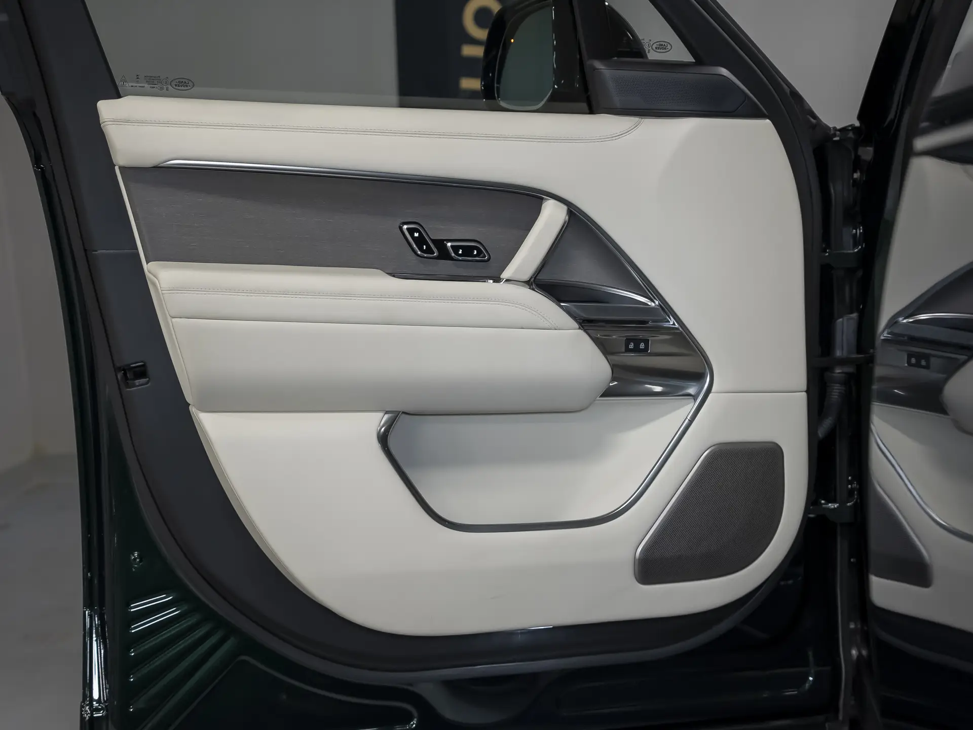 Land Rover Range Rover, V, 2023 купить в салоне Million Miles