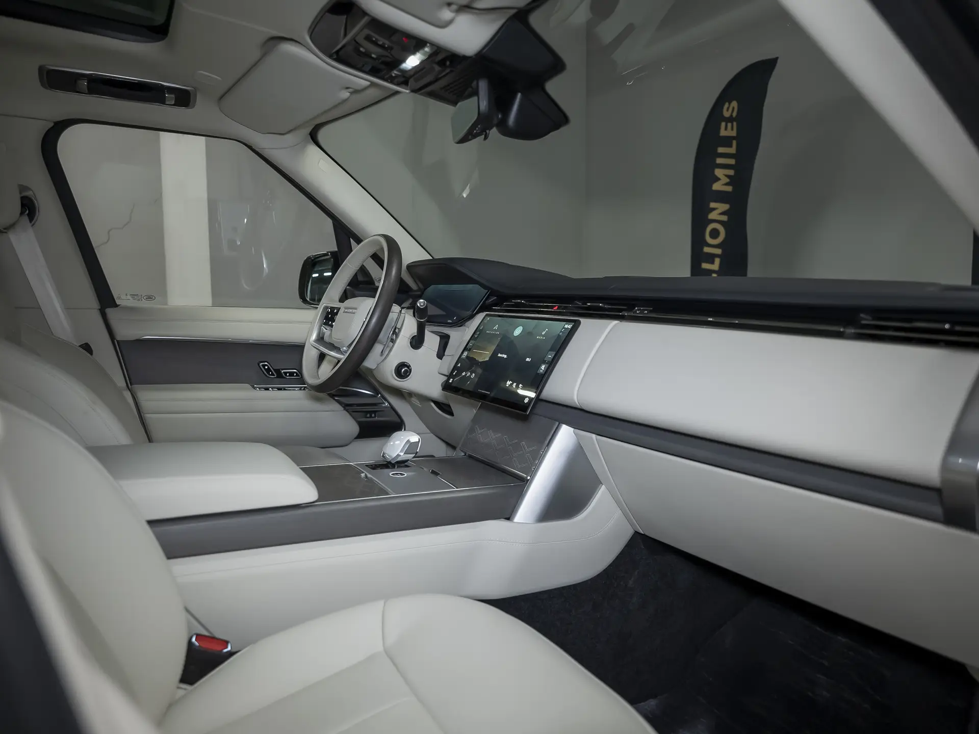 Land Rover Range Rover, V, 2023 купить в салоне Million Miles