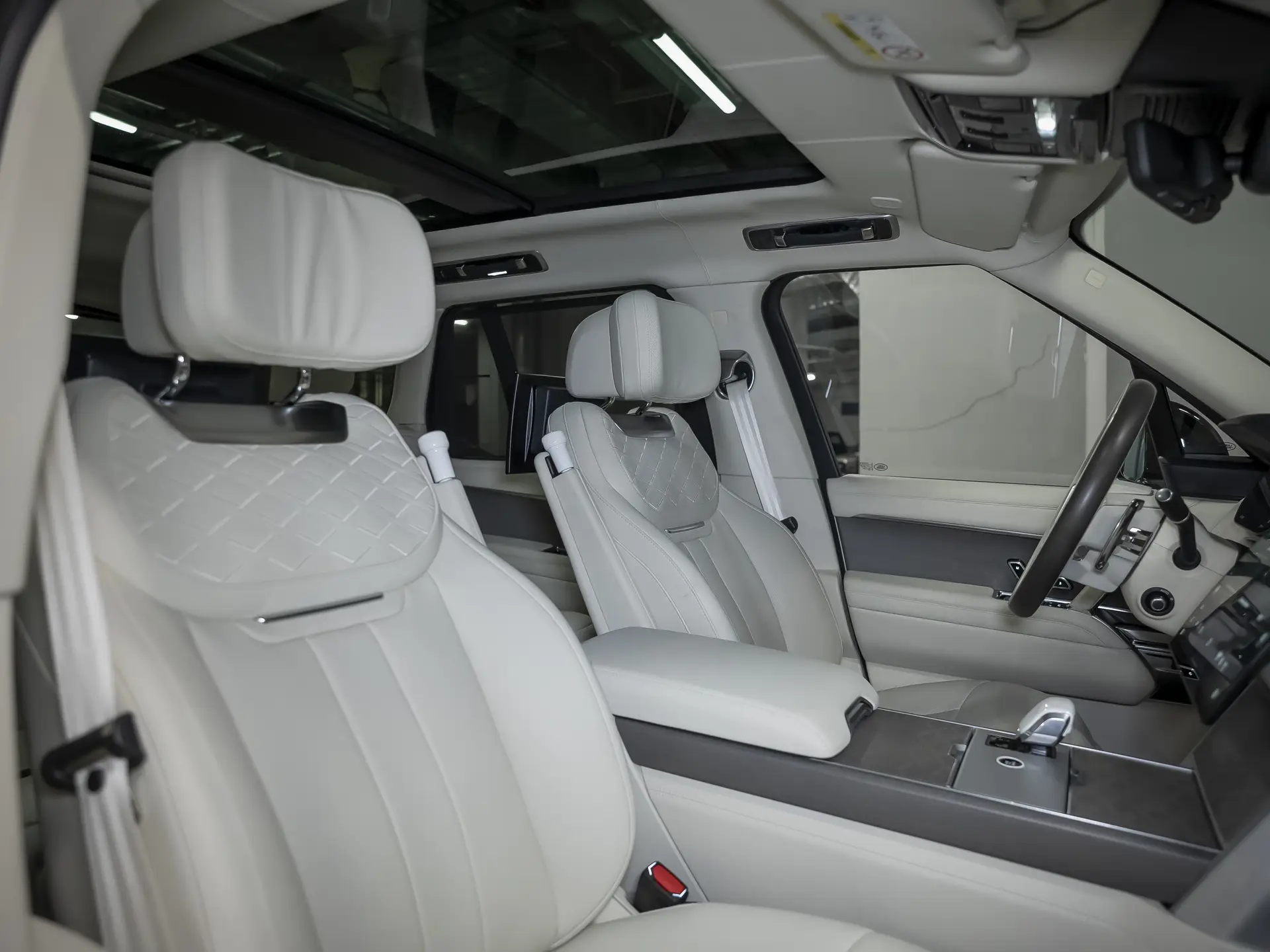 Land Rover Range Rover, V, 2023 купить в салоне Million Miles