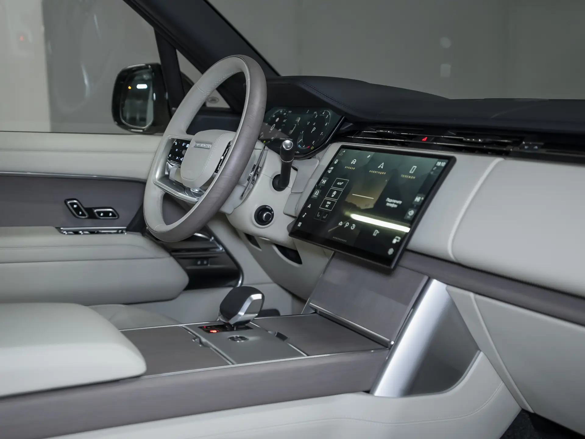 Land Rover Range Rover, V, 2025 купить в салоне Million Miles