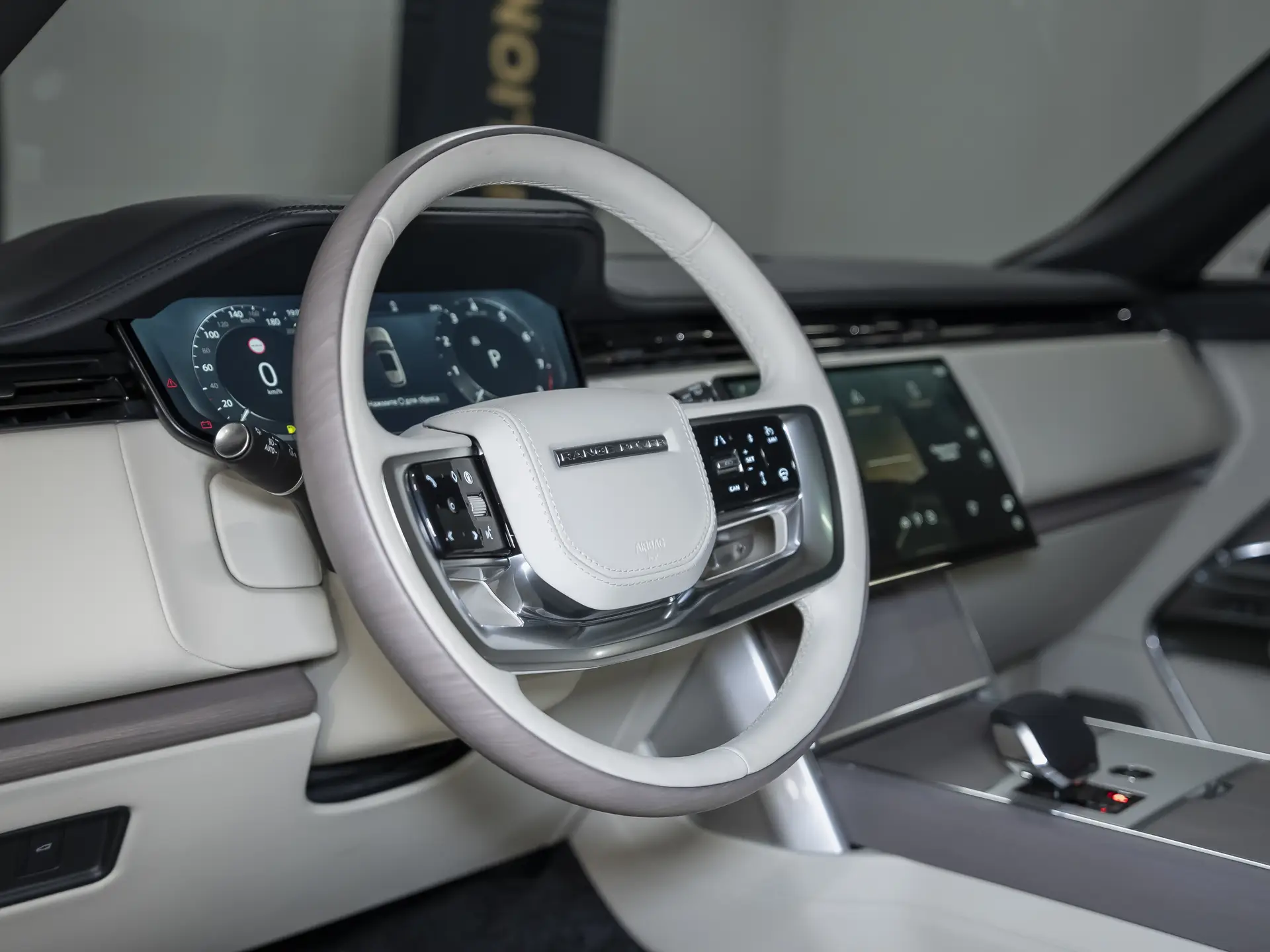 Land Rover Range Rover, V, 2025 купить в салоне Million Miles