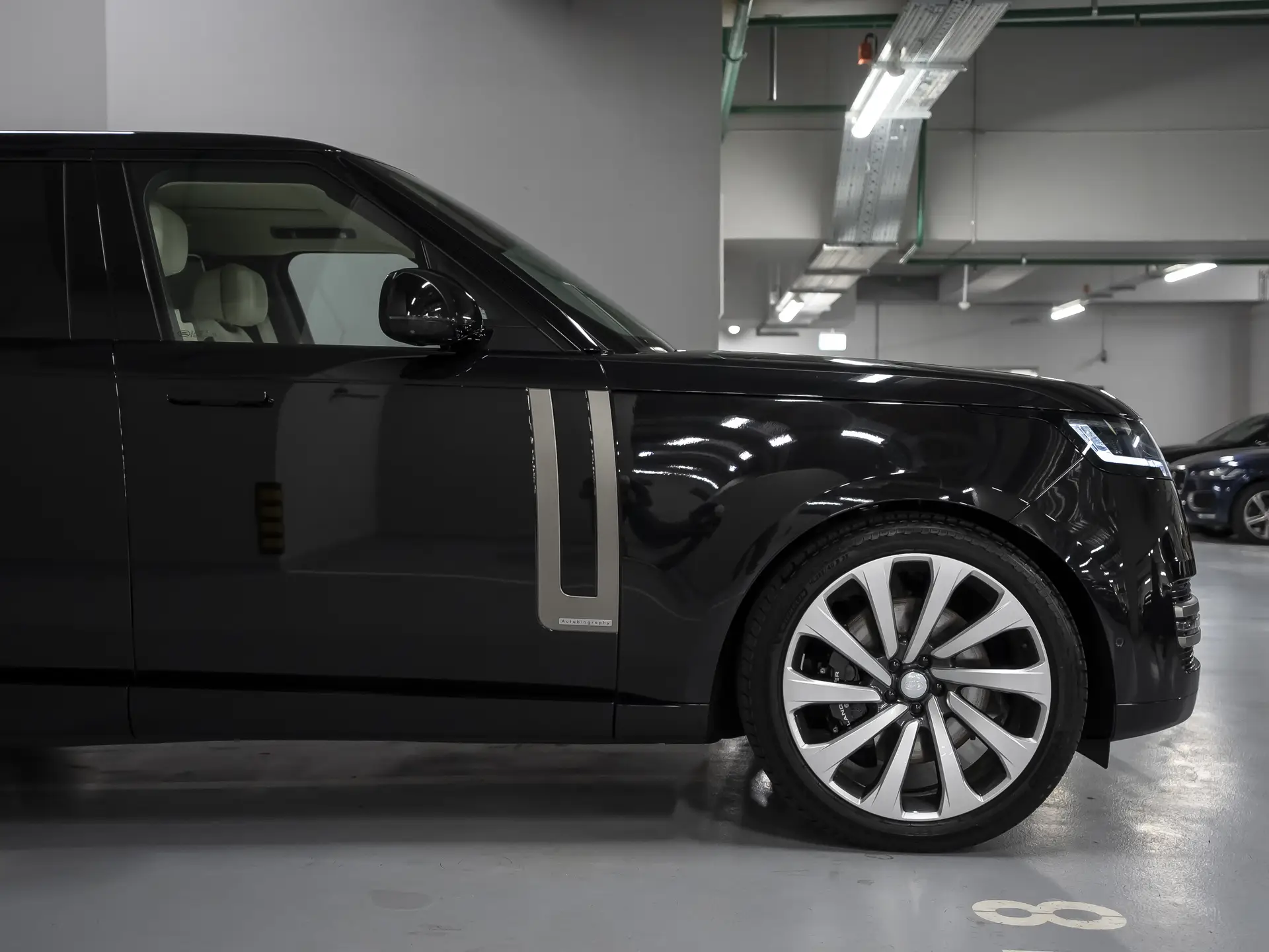 Land Rover Range Rover, V, 2025 купить в салоне Million Miles