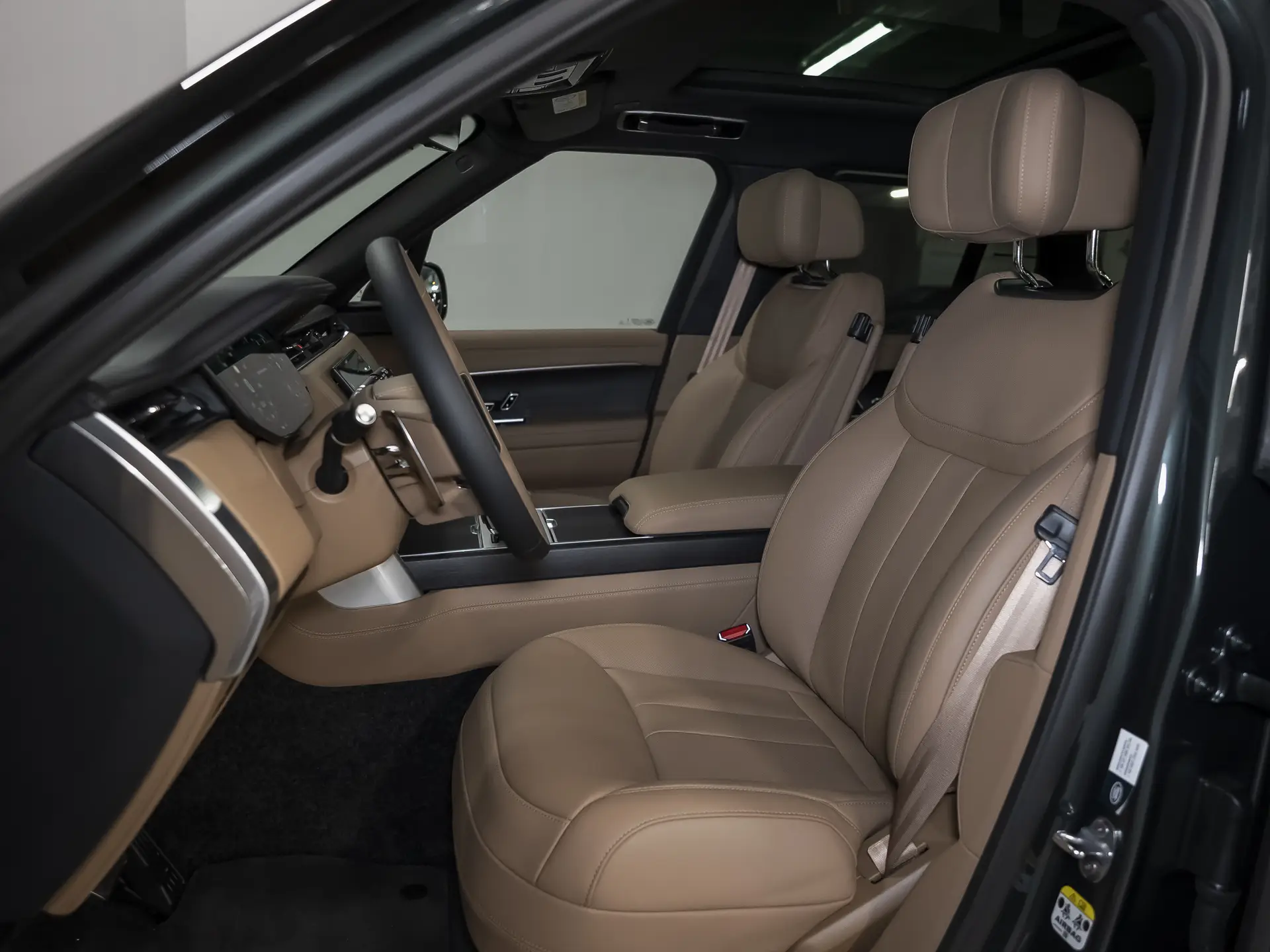 Land Rover Range Rover, V, 2025 купить в салоне Million Miles