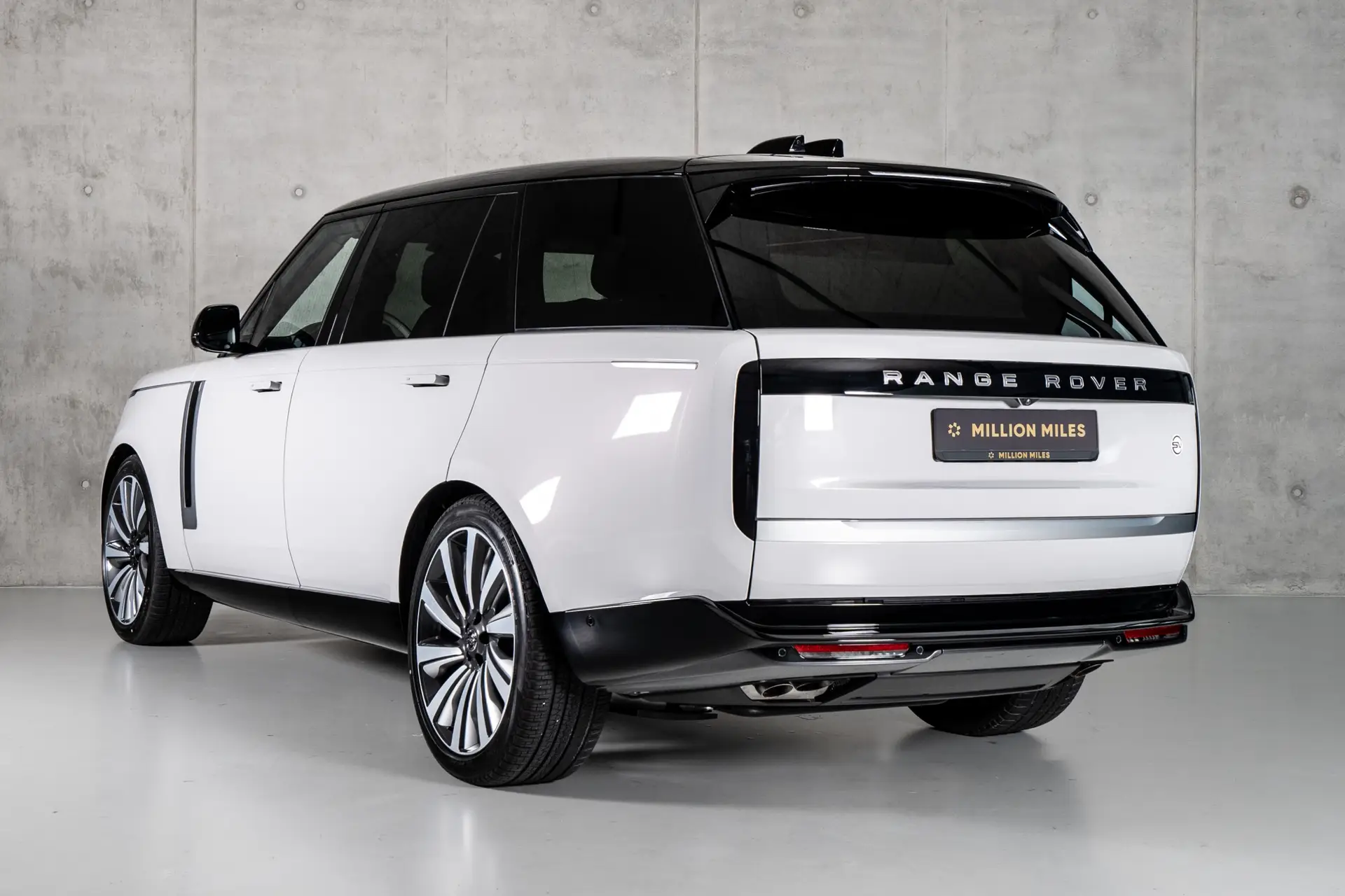 Land Rover Range Rover Long, V, 2025 купить в салоне Million Miles