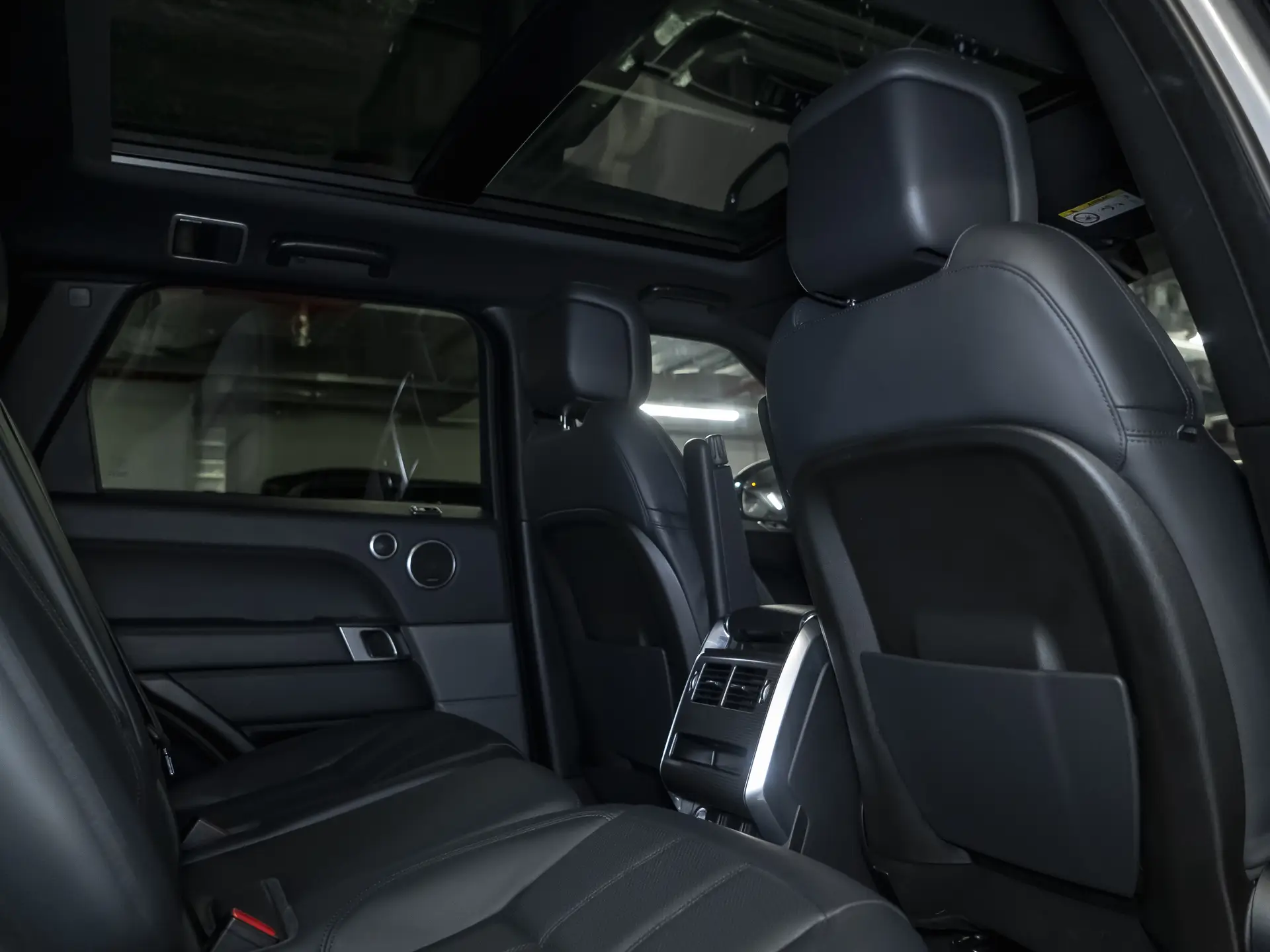 Land Rover Range Rover Sport, II Рестайлинг, 2021 купить в салоне Million Miles