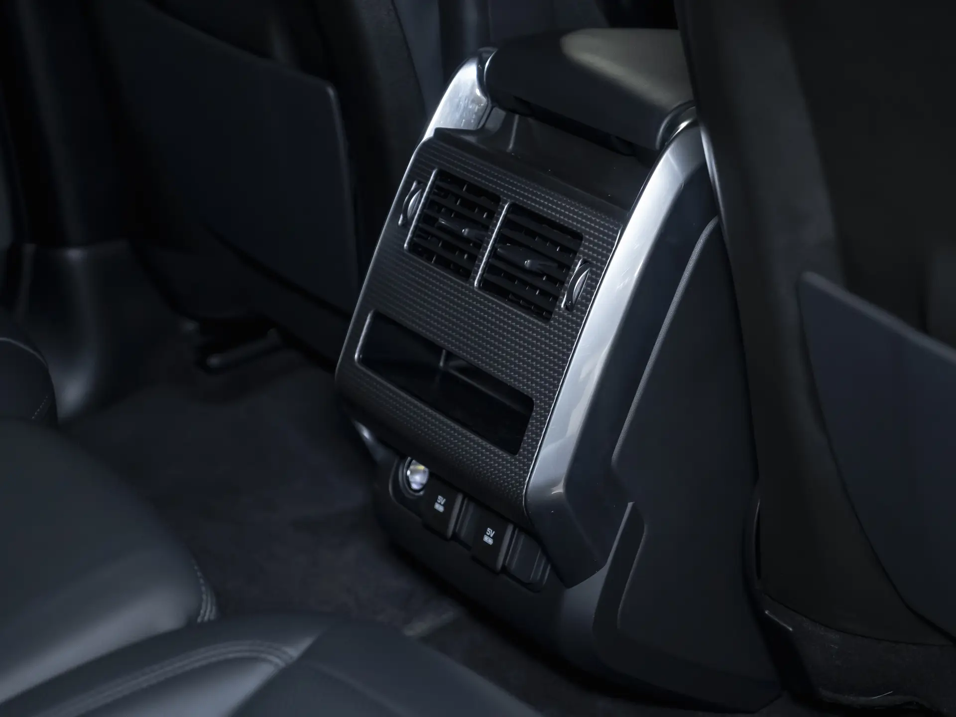 Land Rover Range Rover Sport, II Рестайлинг, 2021 купить в салоне Million Miles