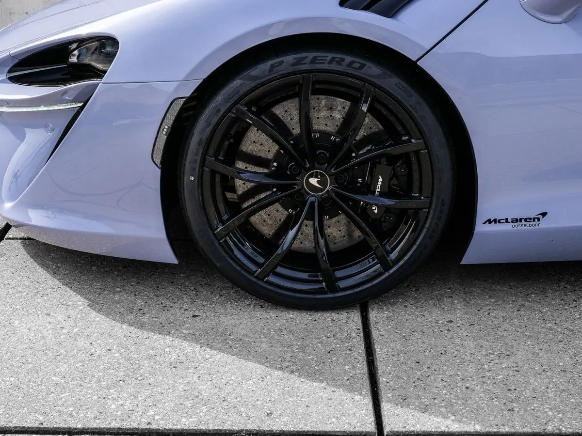 McLaren Artura, I, 2025 купить в салоне Million Miles