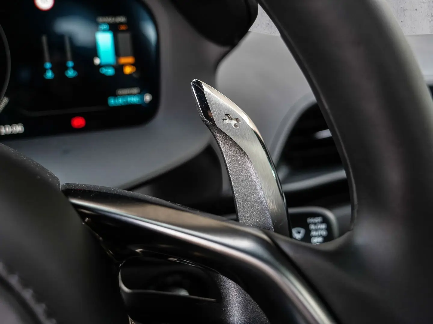 McLaren Artura, I, 2025 купить в салоне Million Miles