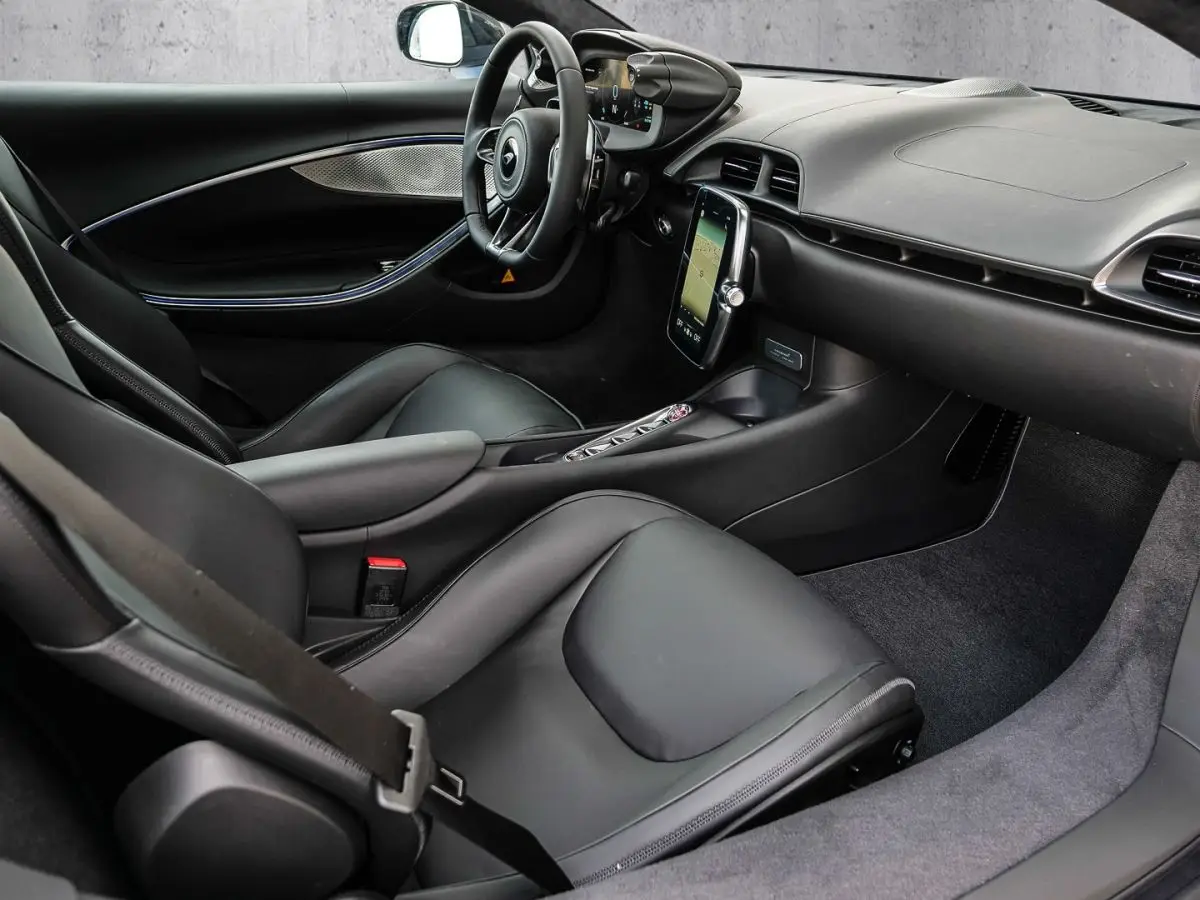 McLaren Artura, I, 2025 купить в салоне Million Miles