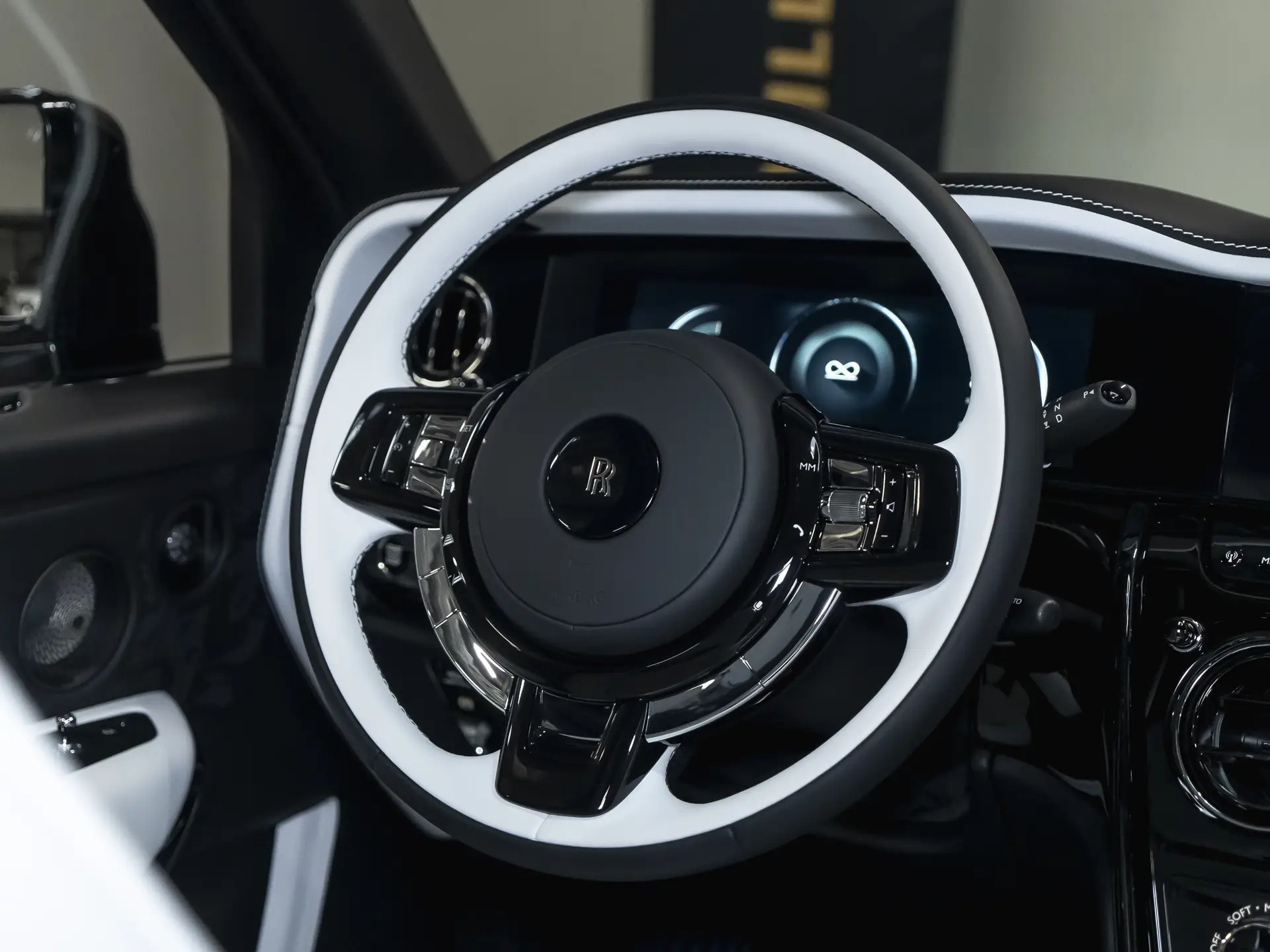 Rolls-Royce Cullinan, I Рестайлинг, 2025 купить в салоне Million Miles