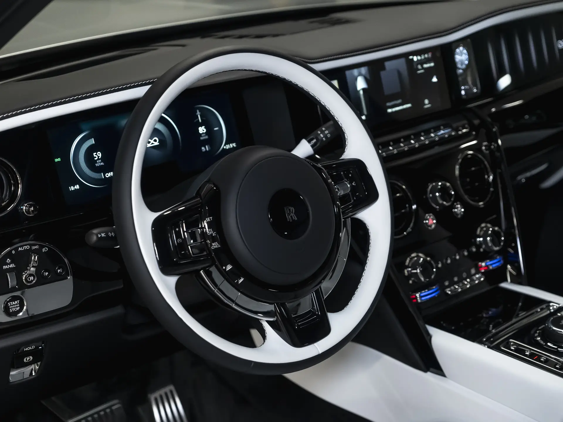 Rolls-Royce Cullinan, I Рестайлинг, 2025 купить в салоне Million Miles