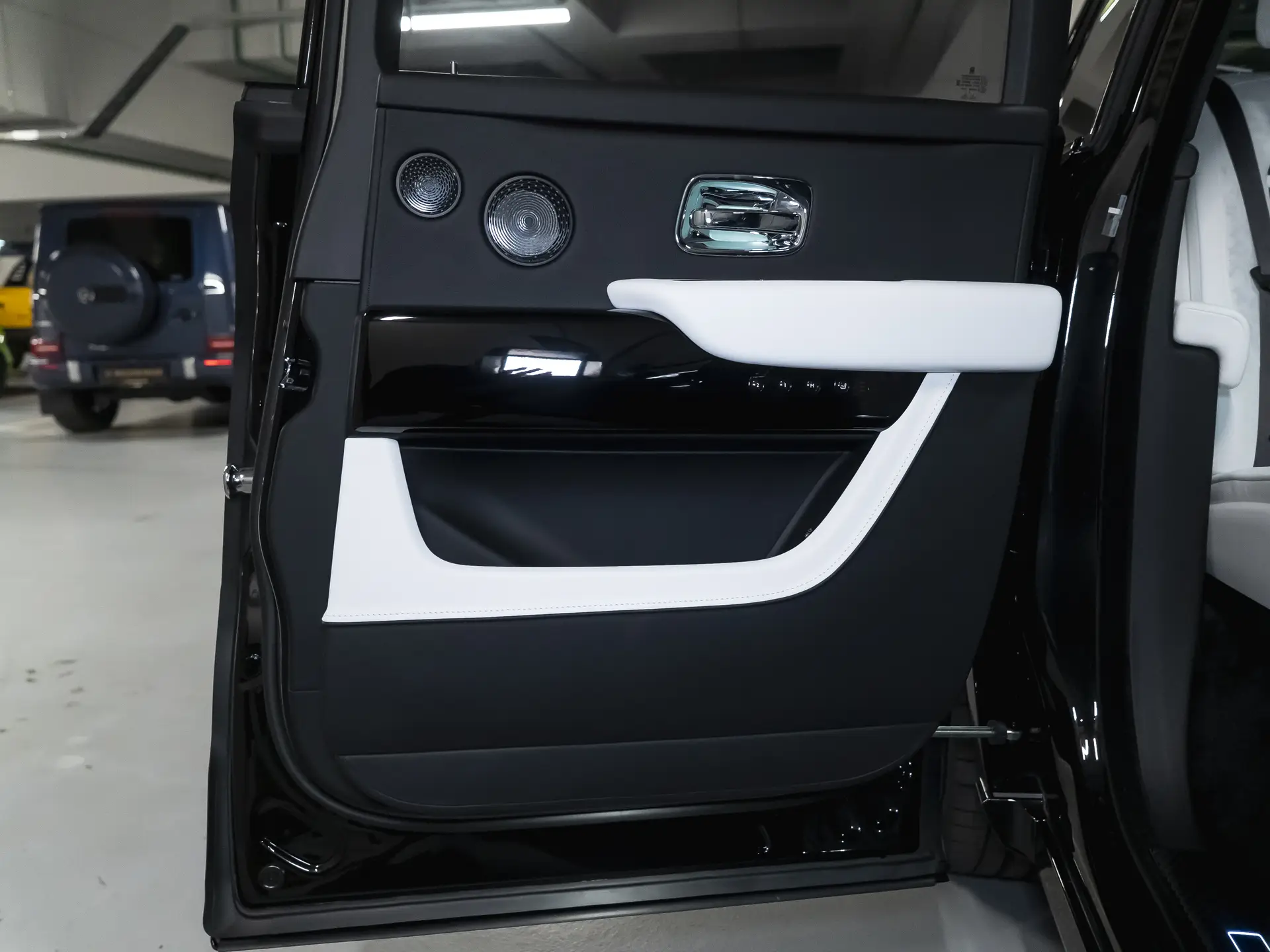 Rolls-Royce Cullinan, I Рестайлинг, 2025 купить в салоне Million Miles