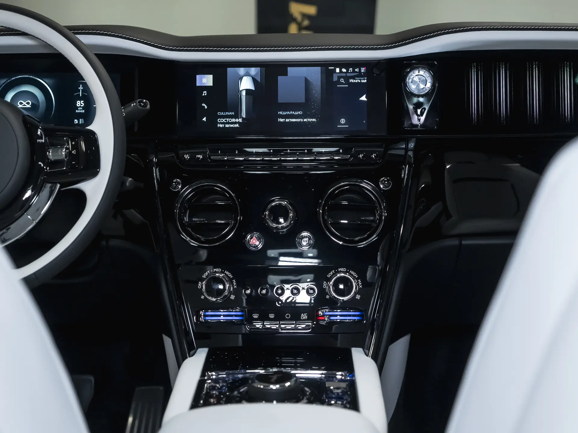 Rolls-Royce Cullinan, I Рестайлинг, 2025 купить в салоне Million Miles