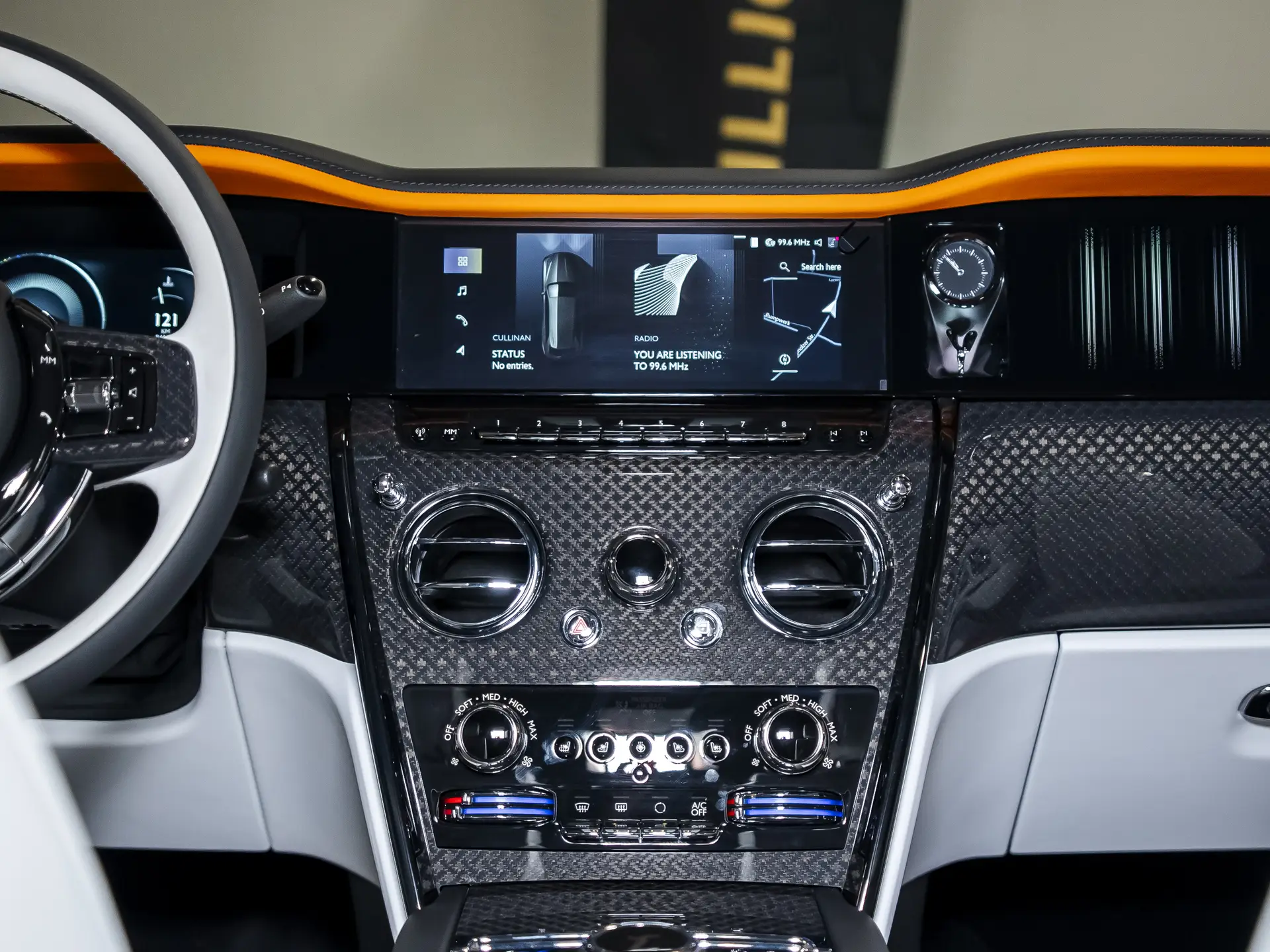 Rolls-Royce Cullinan Black Badge, I Рестайлинг, 2025 купить в салоне Million Miles